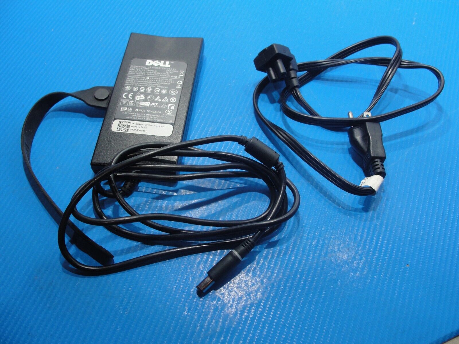 Genuine Dell AC Adapter Power Charger 19.5V 4.62A 90W FA90PE1-00 0CM889