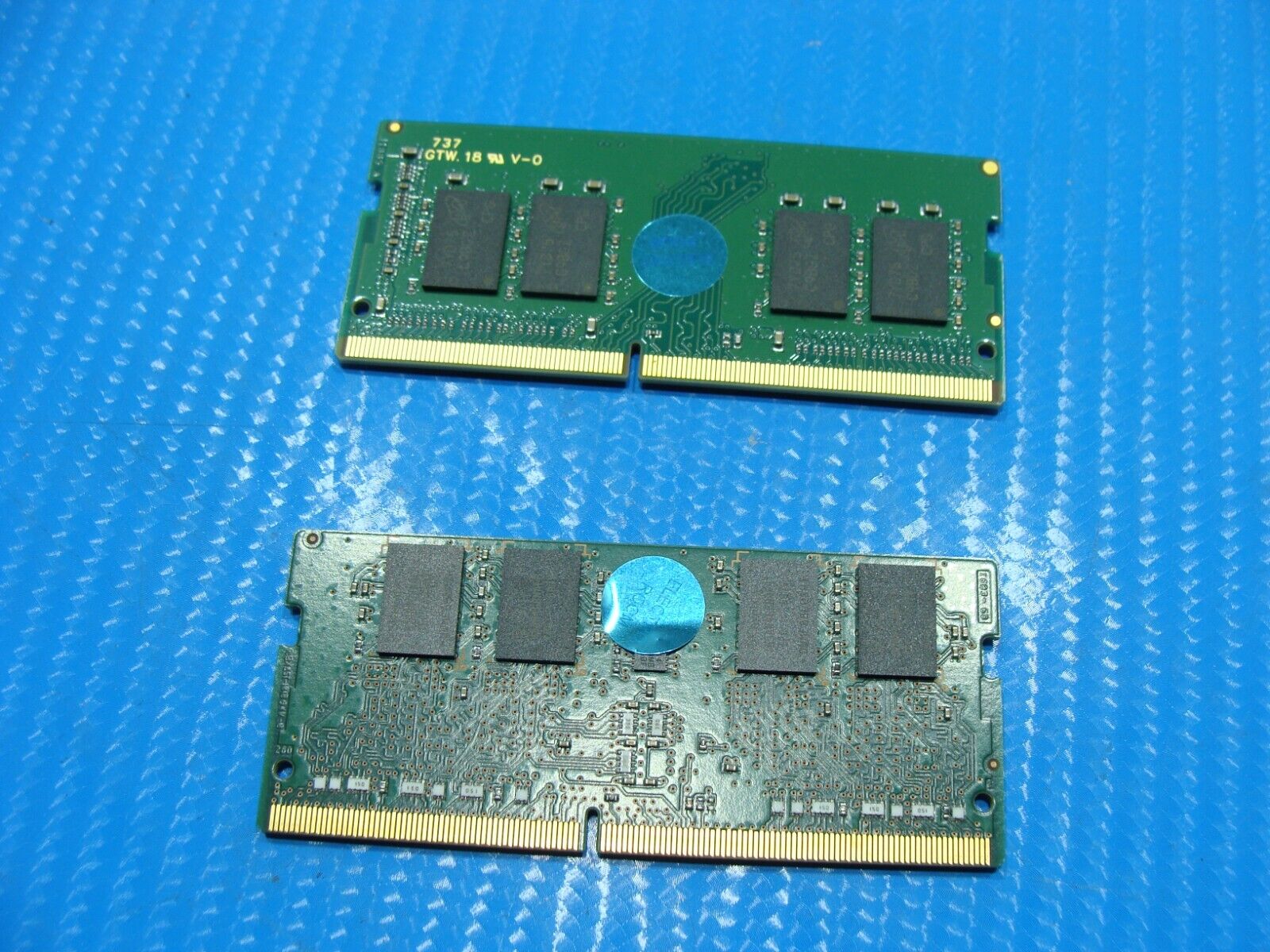 Dell 13 5368 SK Hynix + Crucial 8GB (2x4GB) Memory RAM SO-DIMM HMA451S6AFR8N-TF