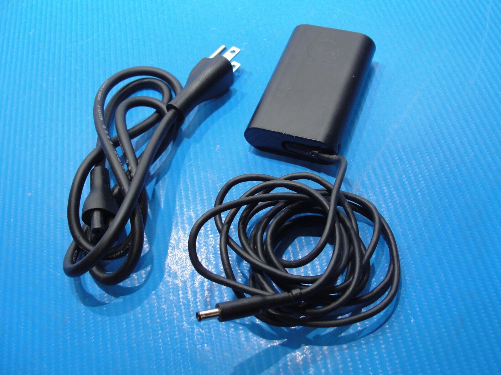 Genuine Dell AC Adapter Power Charger 19.5V 2.31A 45W 04H6NV DA45NM131