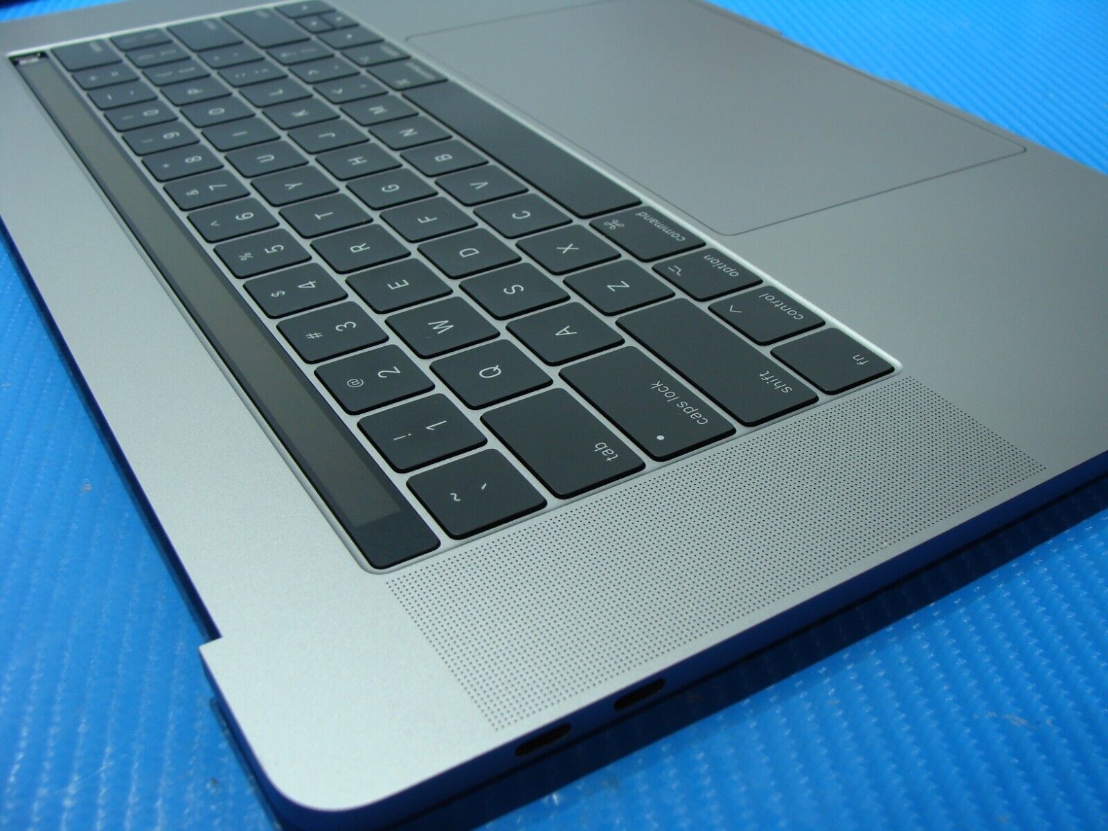 MacBook Pro A1707 2017 MPTR2LL/A 15