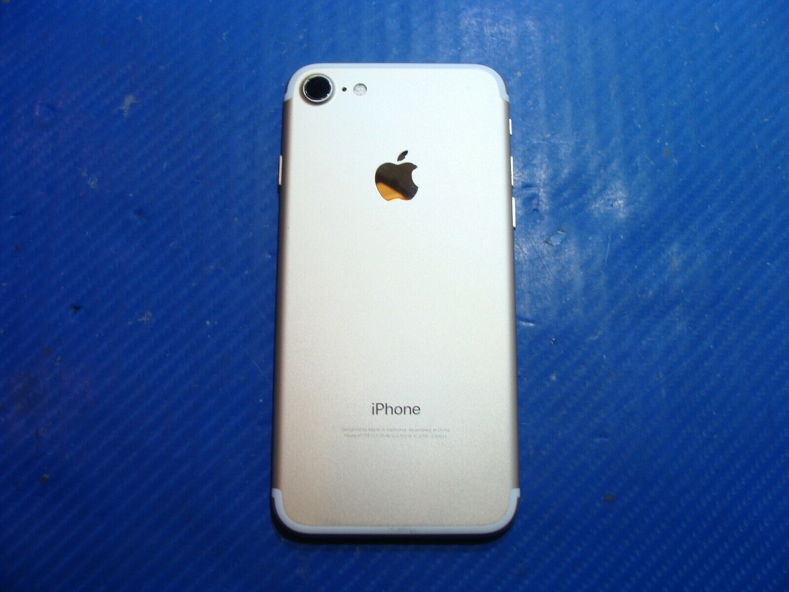 iPhone 7  A1778 4.7