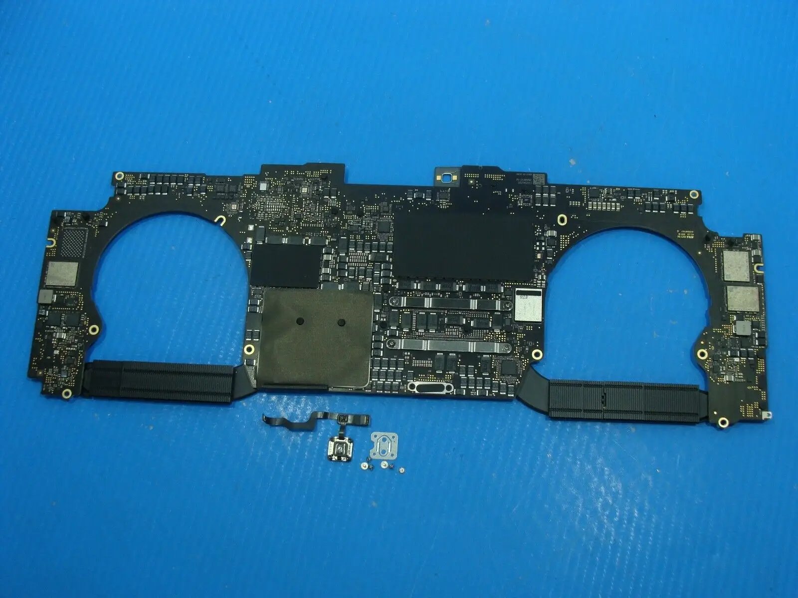 MacBook A2141 2019 MVVJ2LL i7 2.6 16GB 512GB 5300M 4GB Logic Board 661-14104 /ID