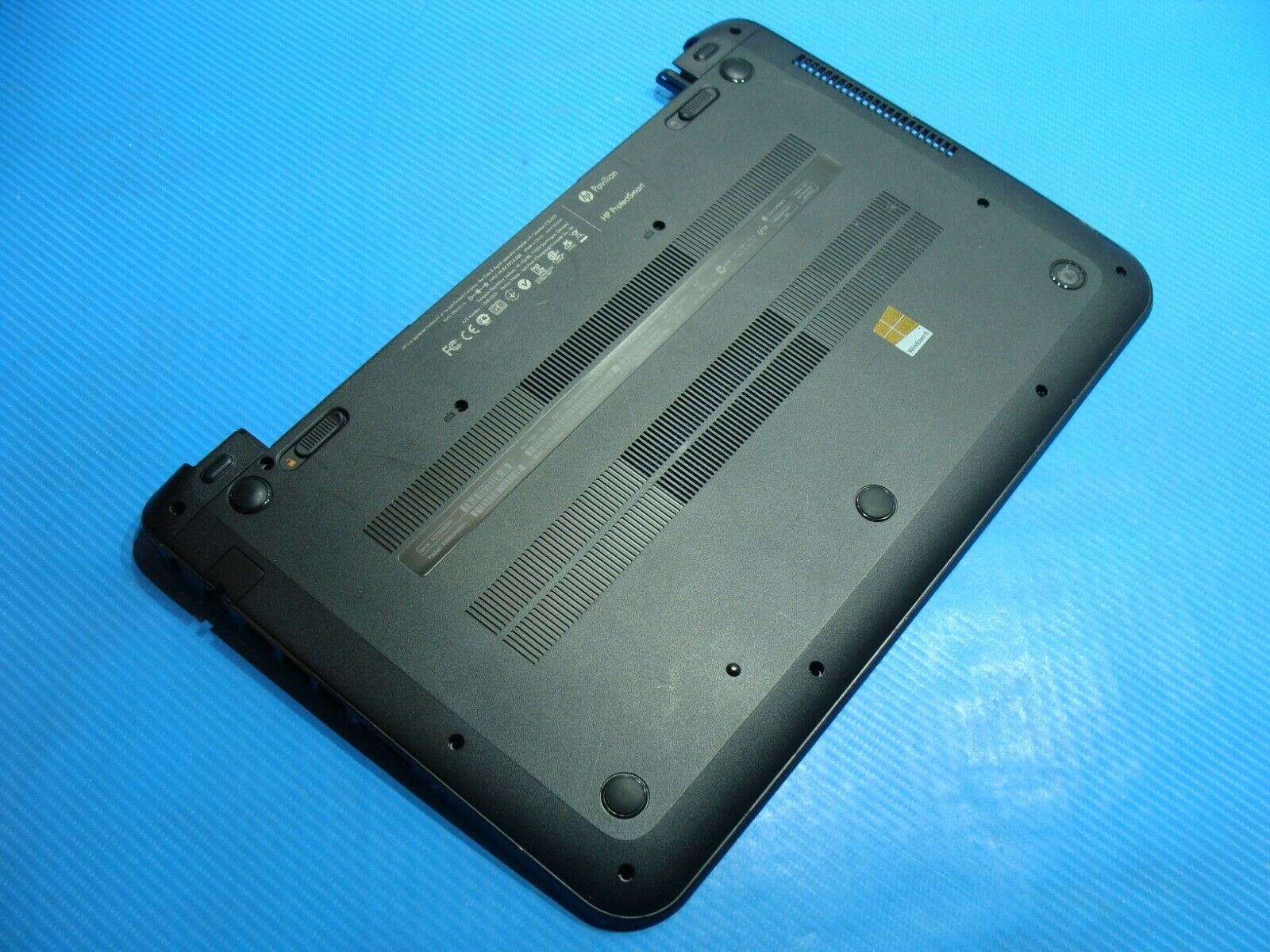 HP Pavilion 15-b129wm 15.6