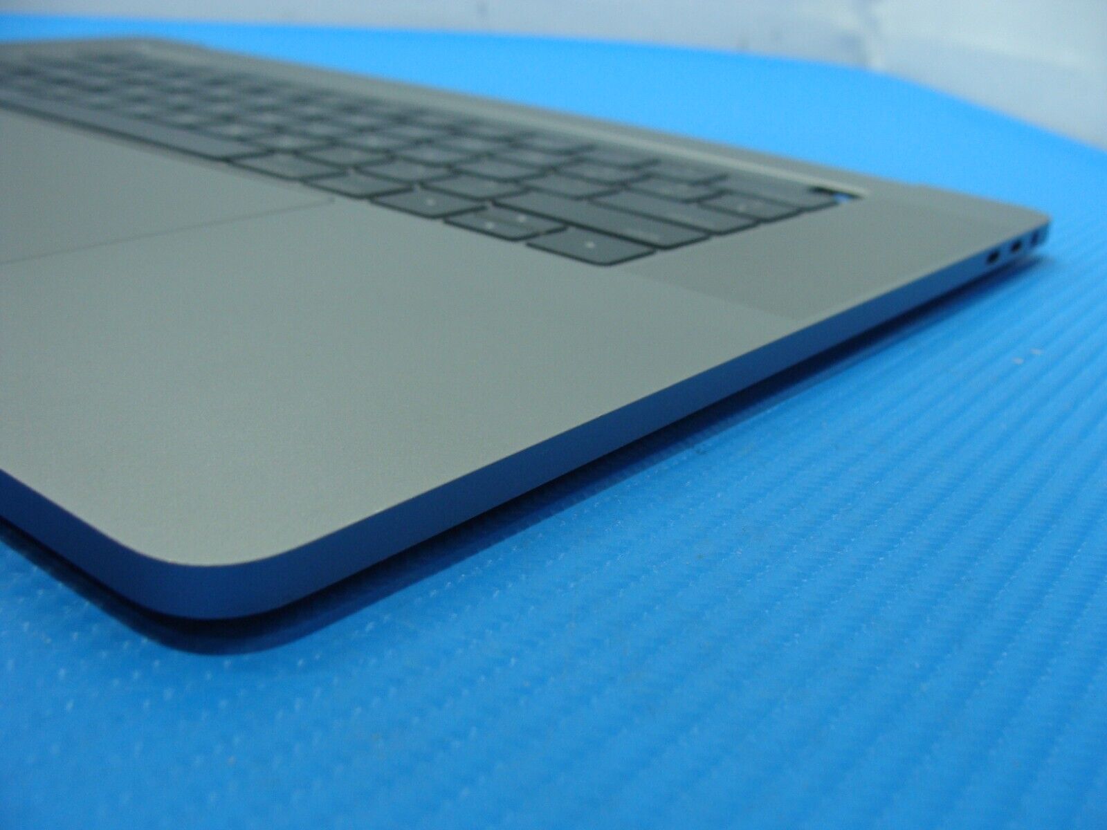 MacBook Pro A1707 15