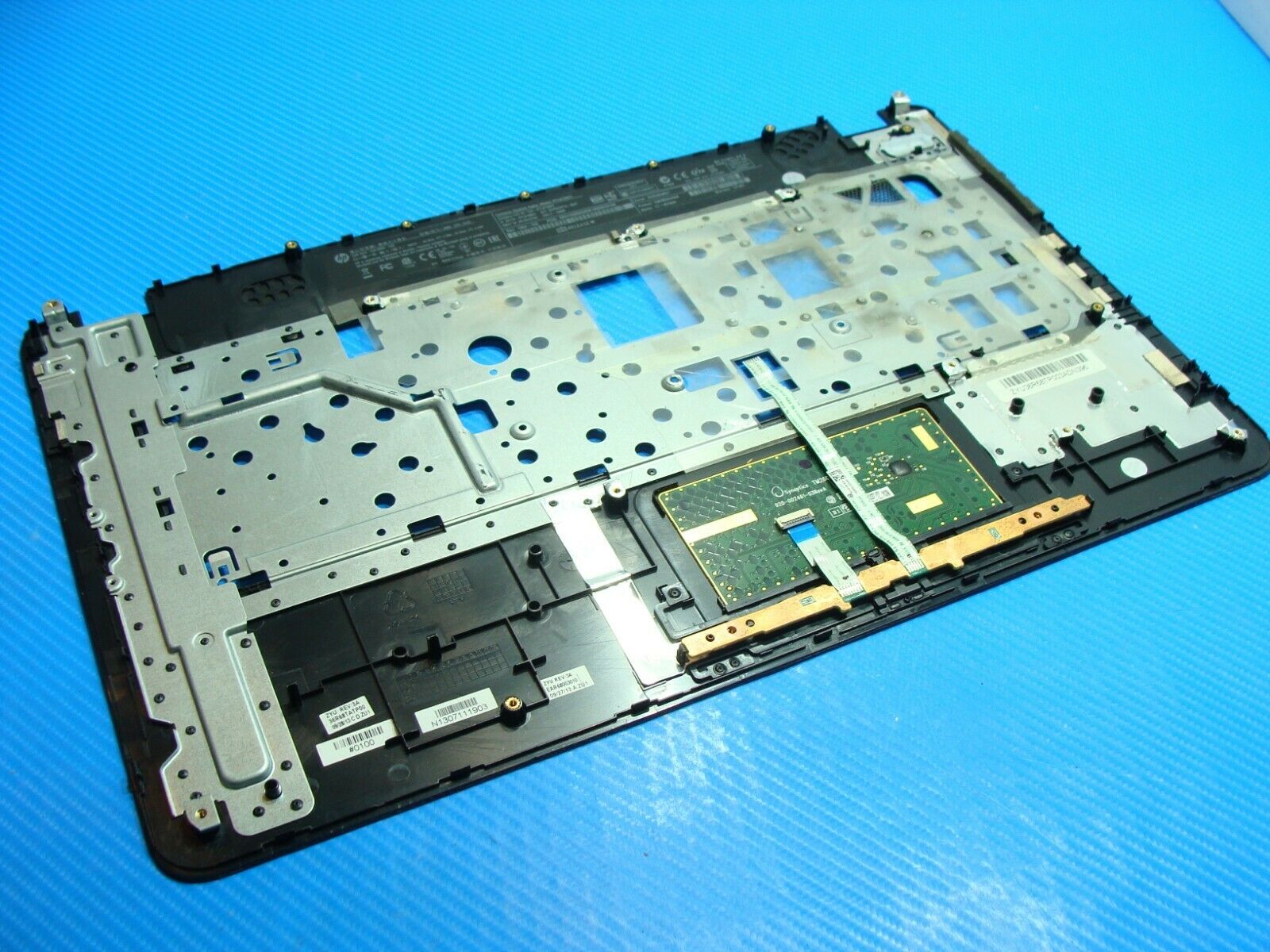 HP Pavilion 17-e016dx 17.3