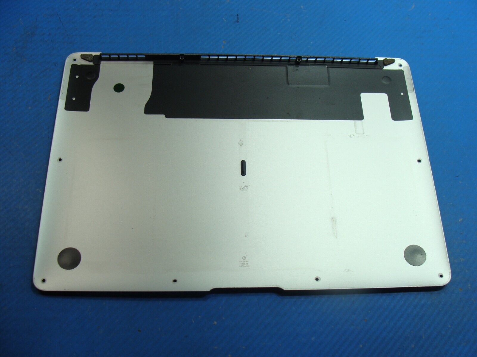 MacBook Air 13 A1466 Mid 2012 MD231LL/A Genuine Bottom Case Silver 923-0129