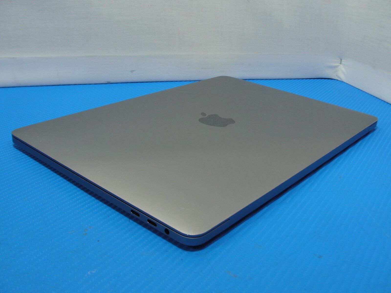 Apple MacBook Pro 13