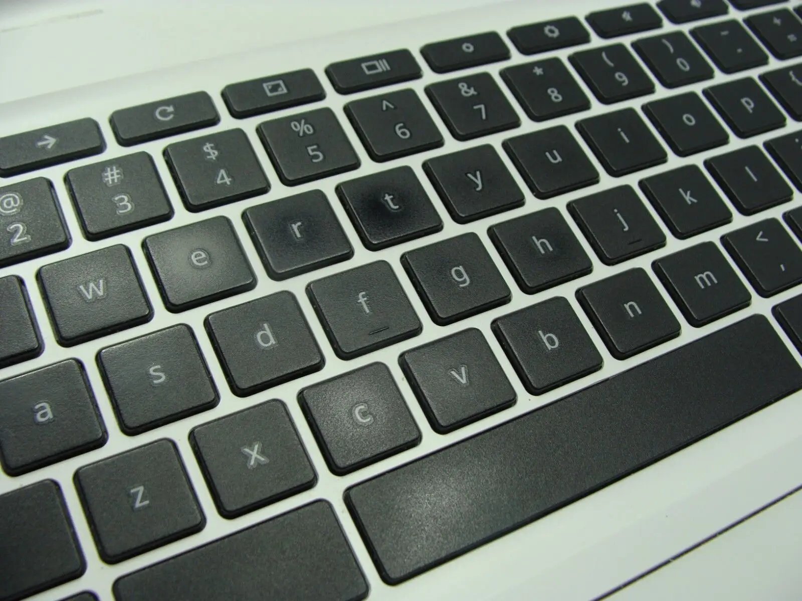 Acer Chromebook 15.6 CB5-571-C1DZ OEM Laptop Palmrest w/Keyboard EAZRF003010