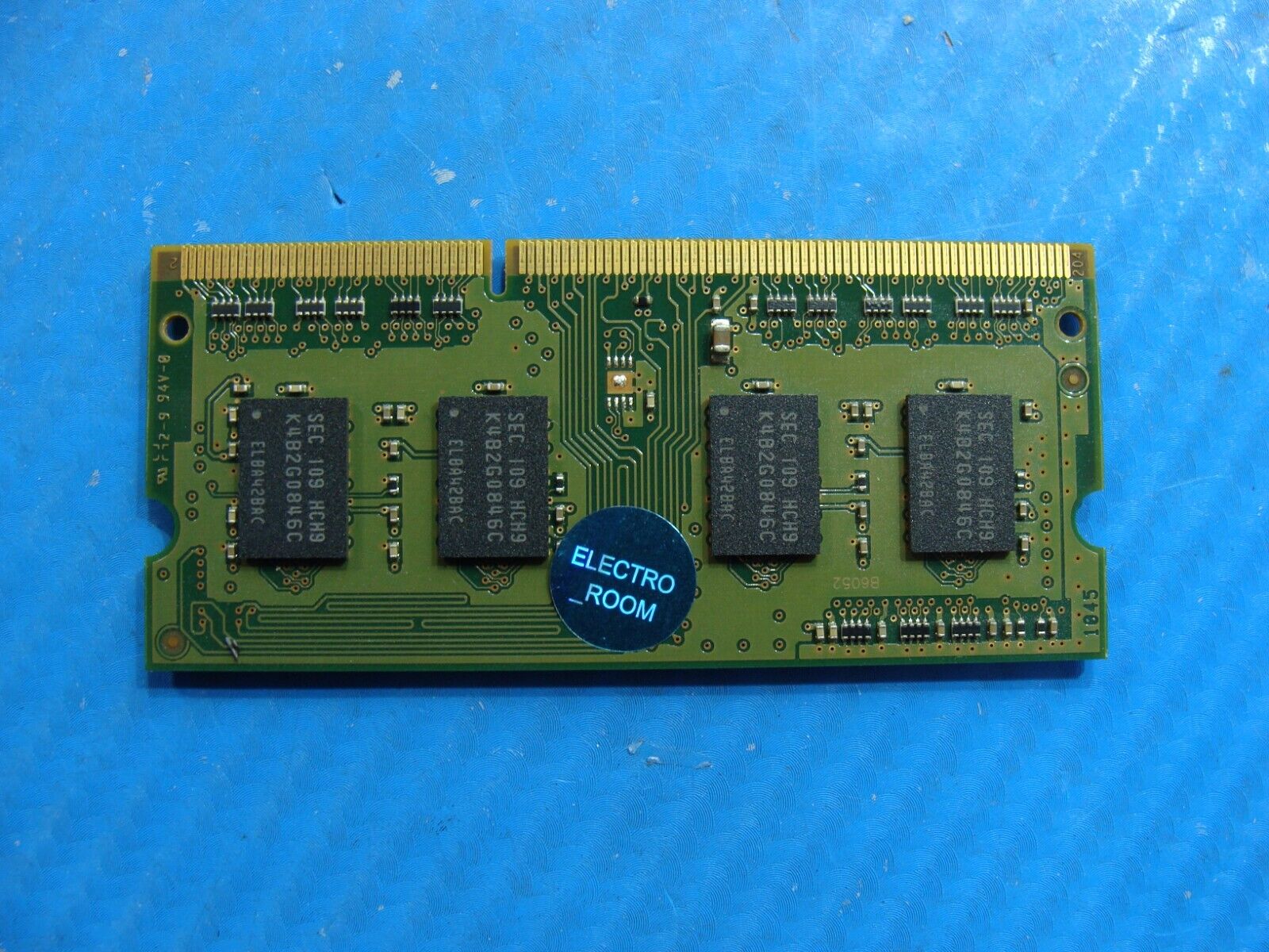 Lenovo Y460P Samsung 2GB PC3-10600S Memory RAM SO-DIMM M471B5773CHS-CH9