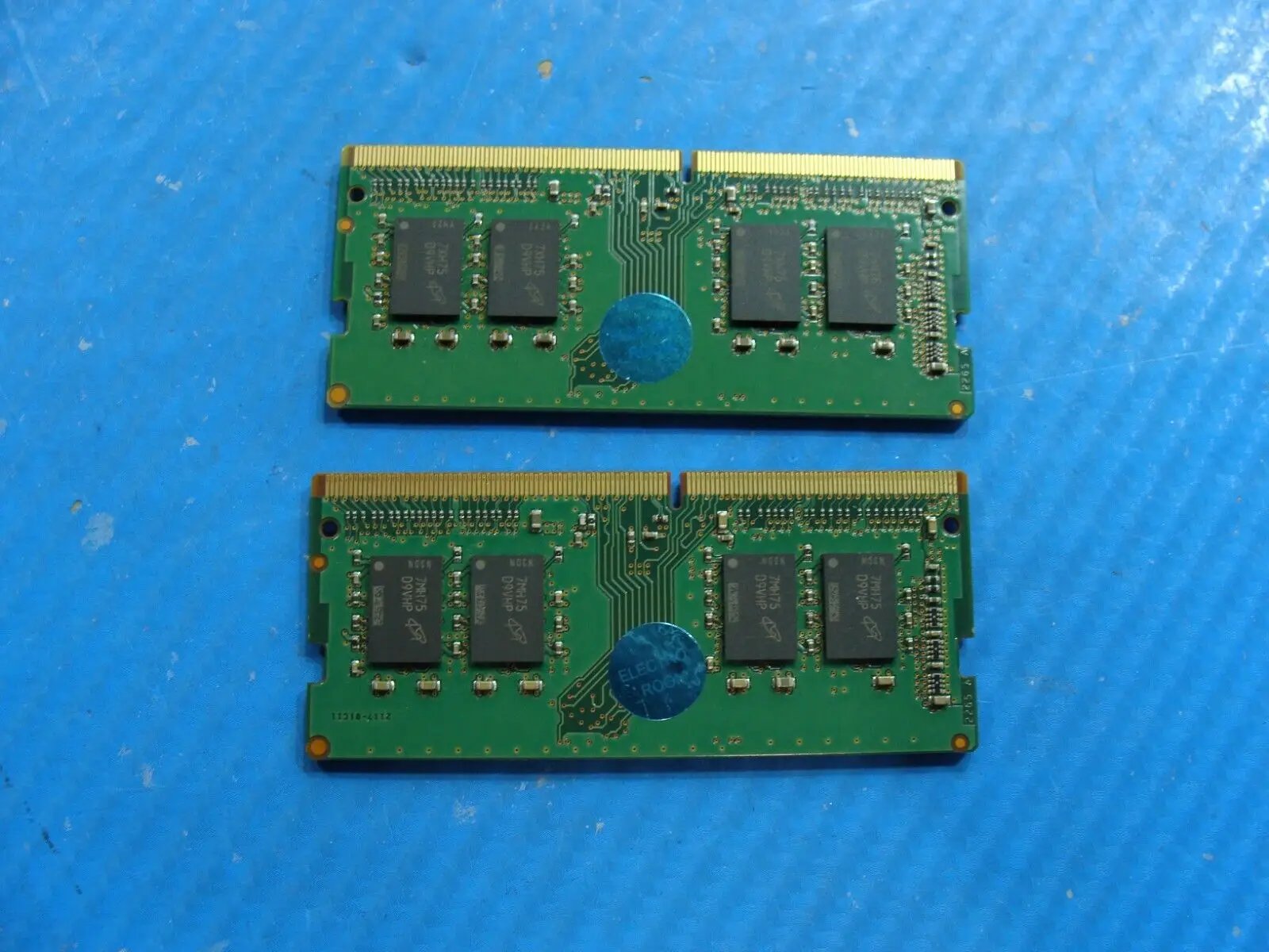 Dell 15 5570 Micron 16GB 2x8GB PC4-2400T Memory RAM SO-DIMM MTA8ATF1G64HZ-2G3H1