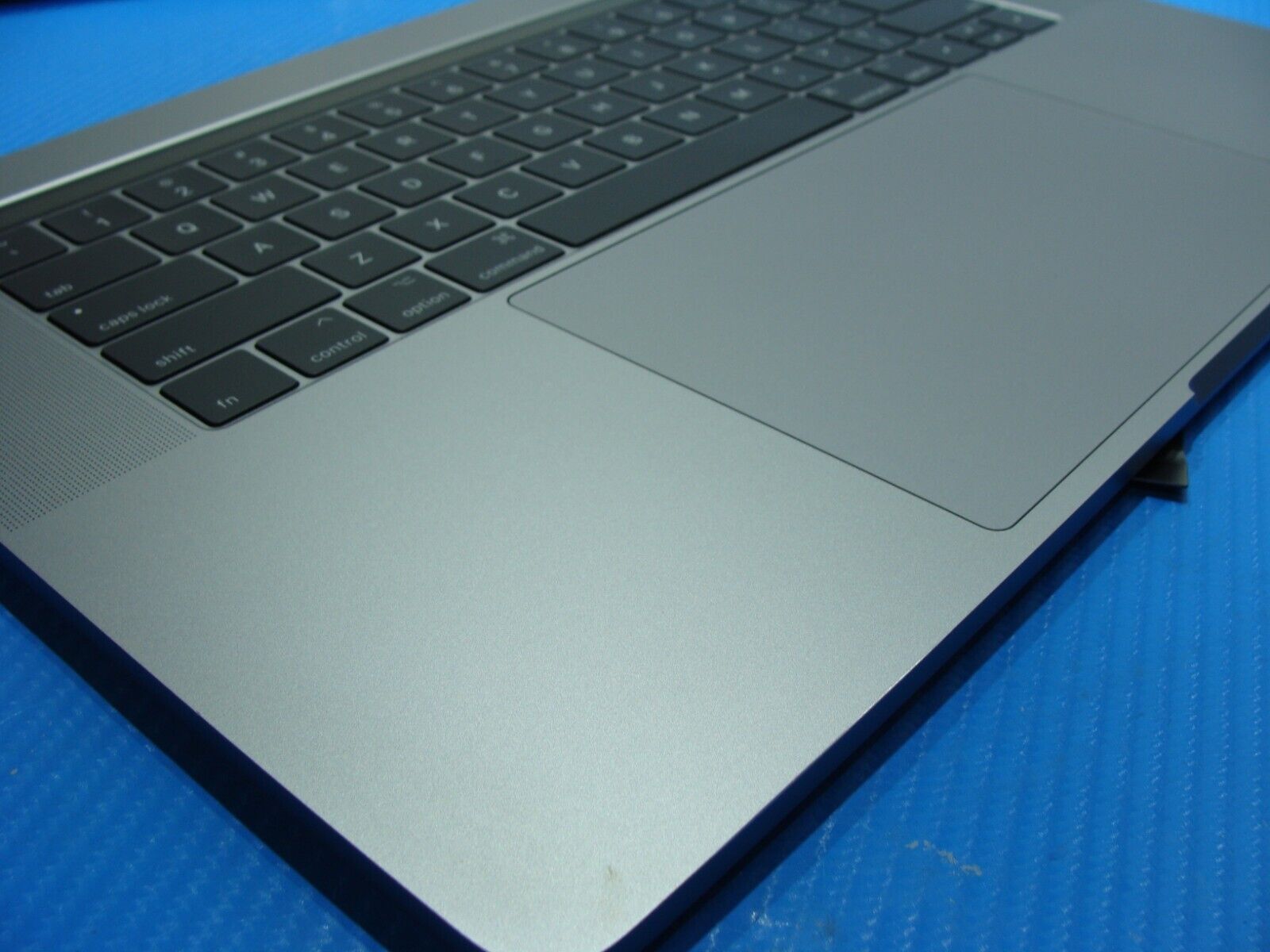 MacBook Pro A1707 2017 MPTR2LL/A 15