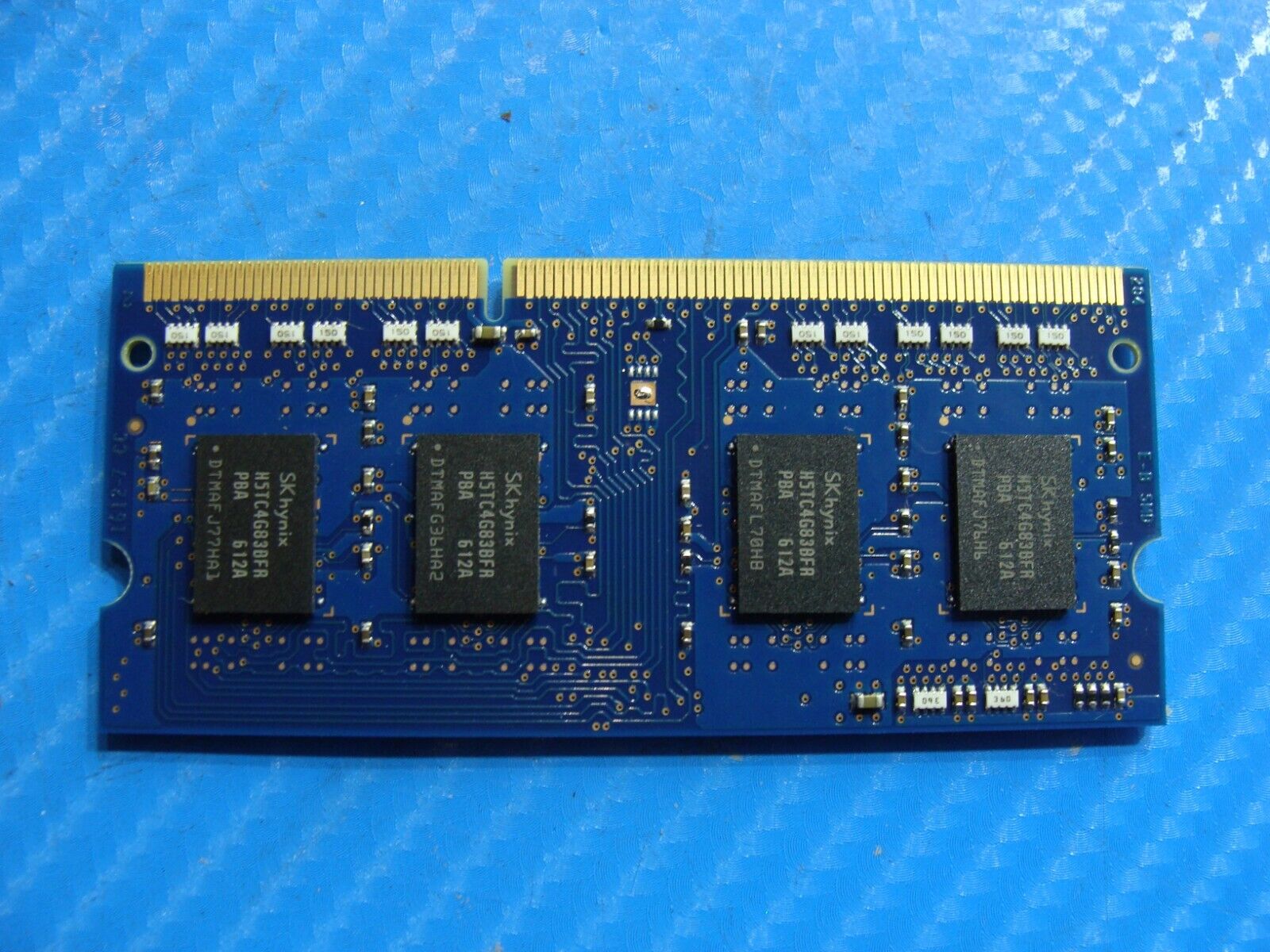 Dell 15 3555 SK Hynix 4GB 1Rx8 PC3L-12800S SO-DIMM Memory RAM HMT451S6BFR8A-PB