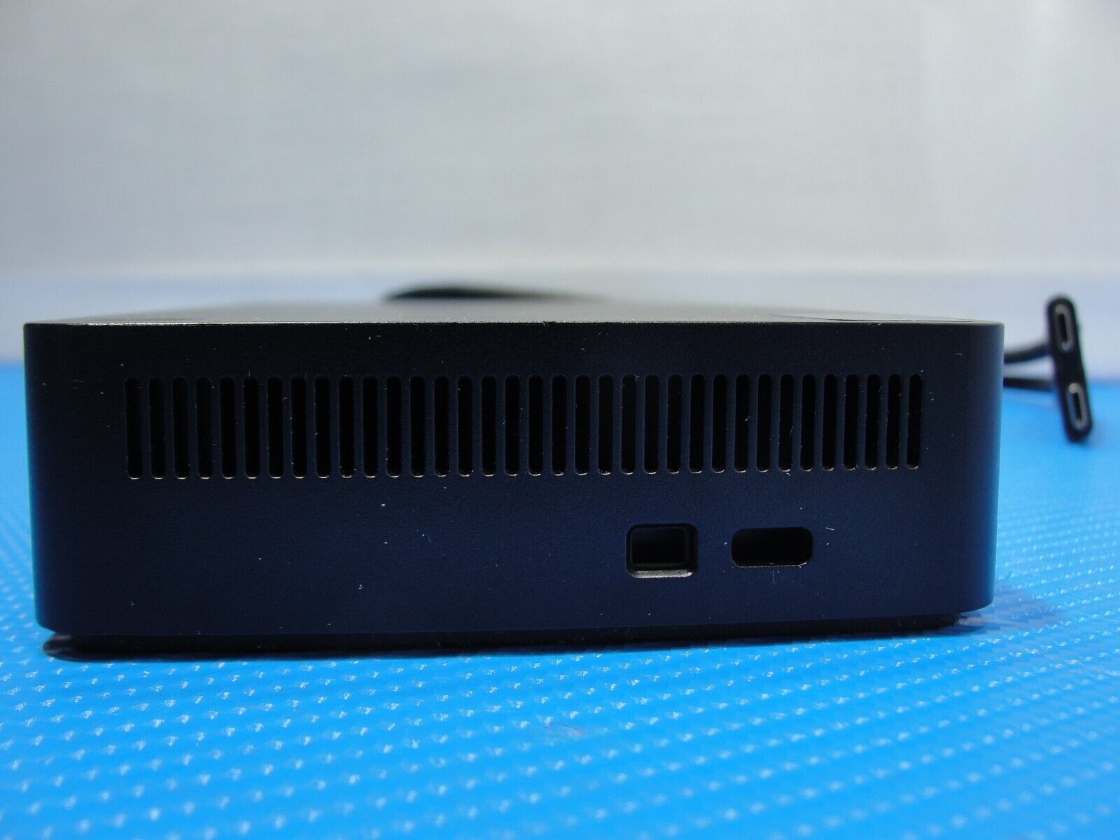 Dell WD19TB Docking Station 19.5V 9.23A K20A001 W/ 240W Power Adapter GA240PE100