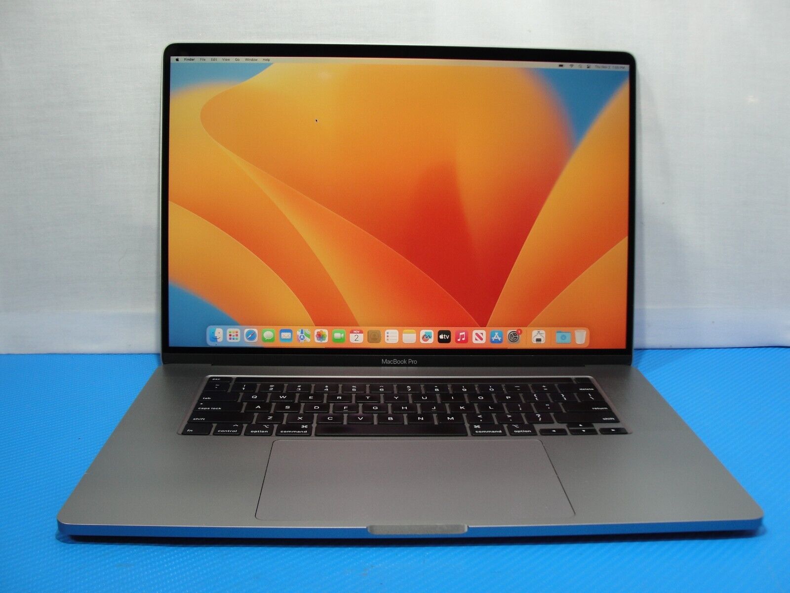 Apple MacBook Pro 16