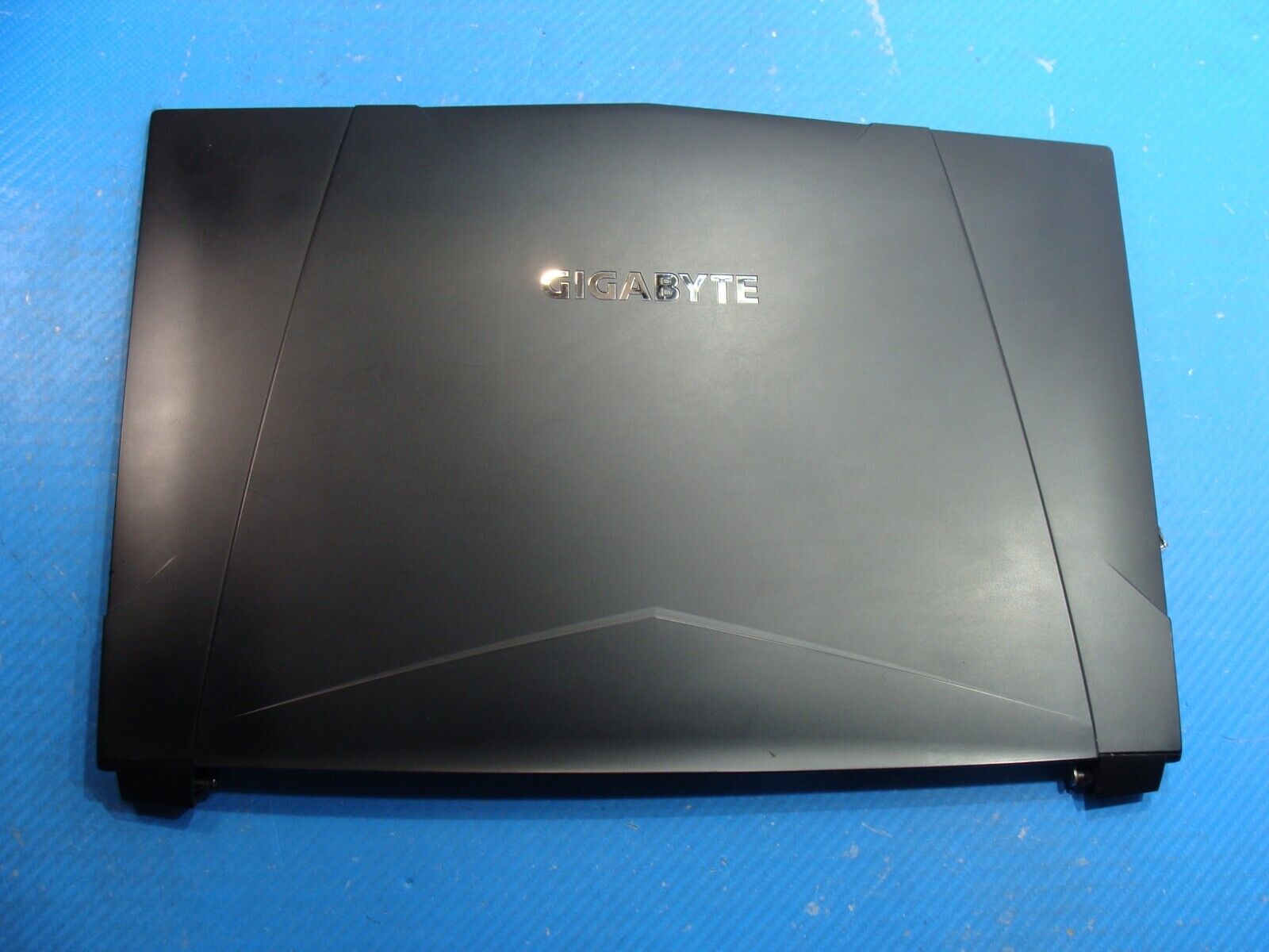 Gigabyte Salore 15 15.6