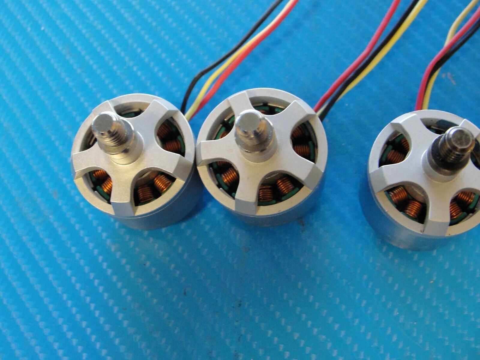 DJI Phantom 3 ADV Drone Set of 4 Motors Motor Engine 2x CCW + 2x CW GOOD