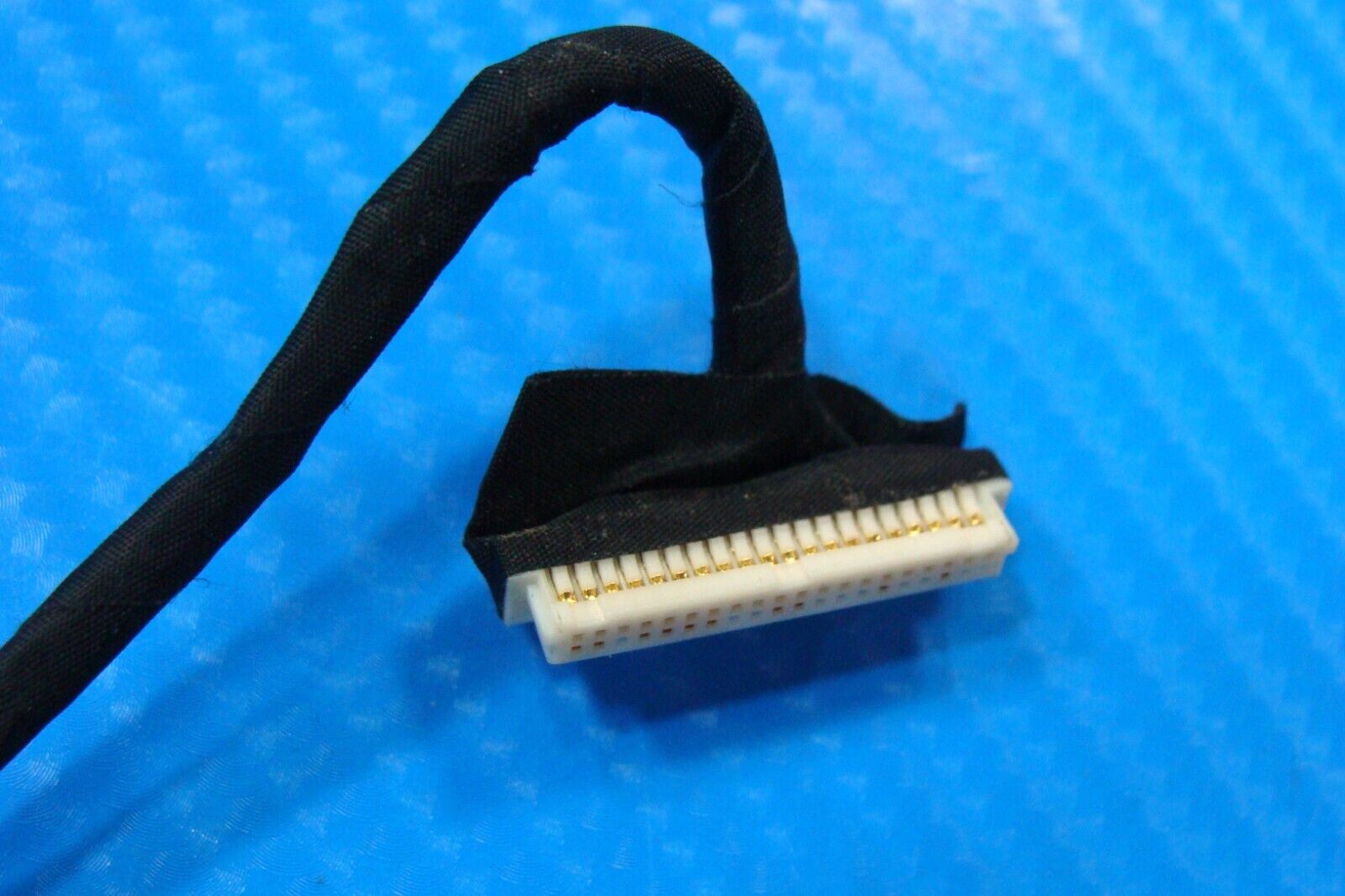 Lenovo IdeaPad Y510p 15.6 Genuine Laptop LVDS LCD Video Cable DC02001KT00