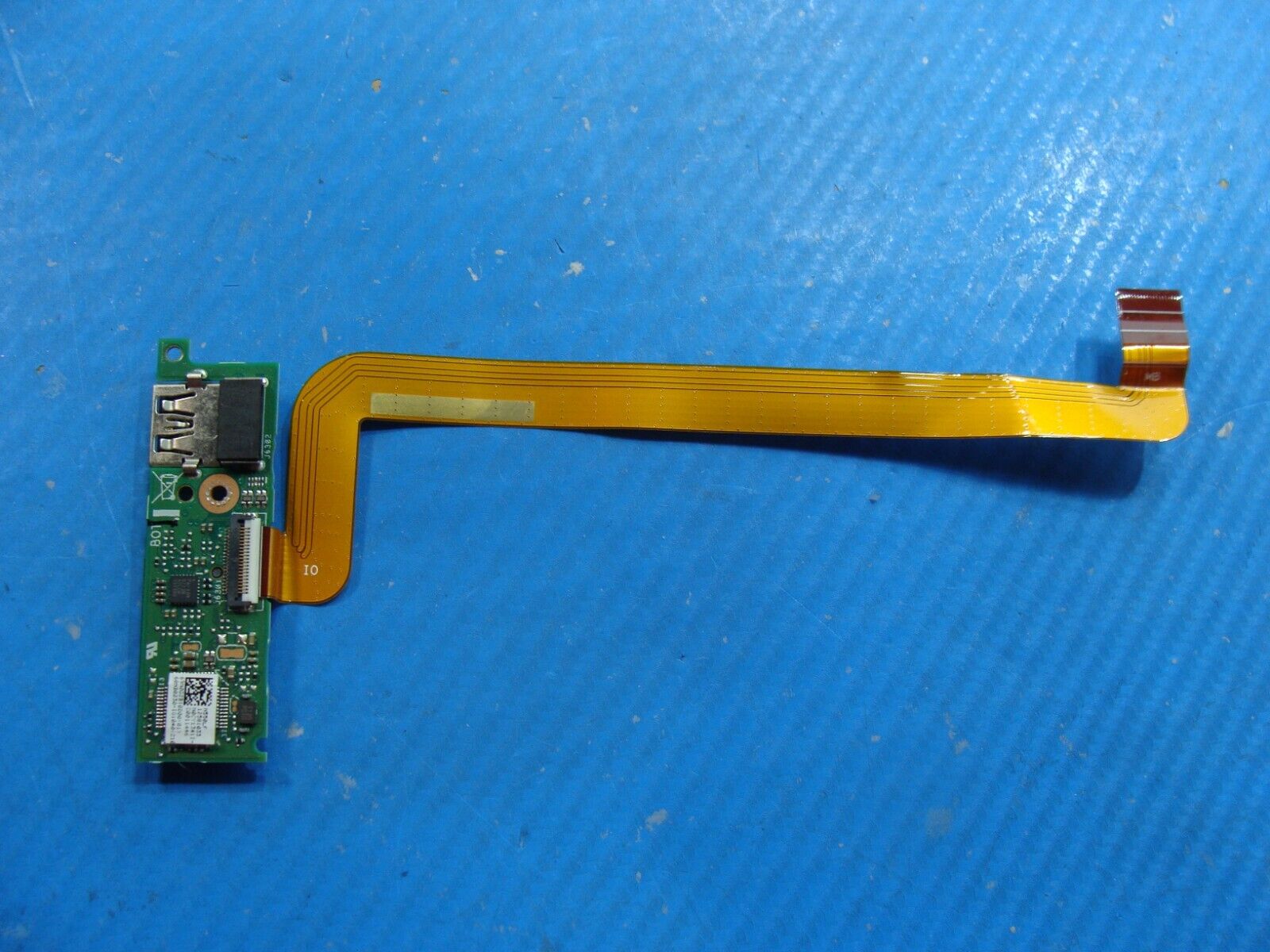 Asus 15.6 Q550LF-BBI7T07 Genuine USB Card Reader Board w/Cable 60NB0230-IO1040