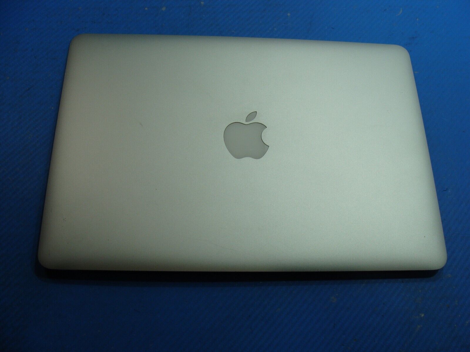 MacBook Air A1466 2017 MQD32LL/A 13