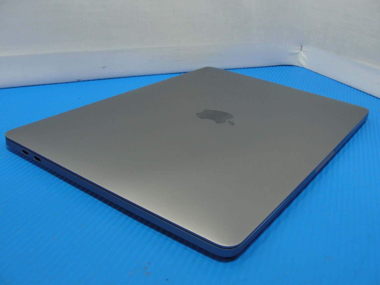 Apple MacBook Pro 13