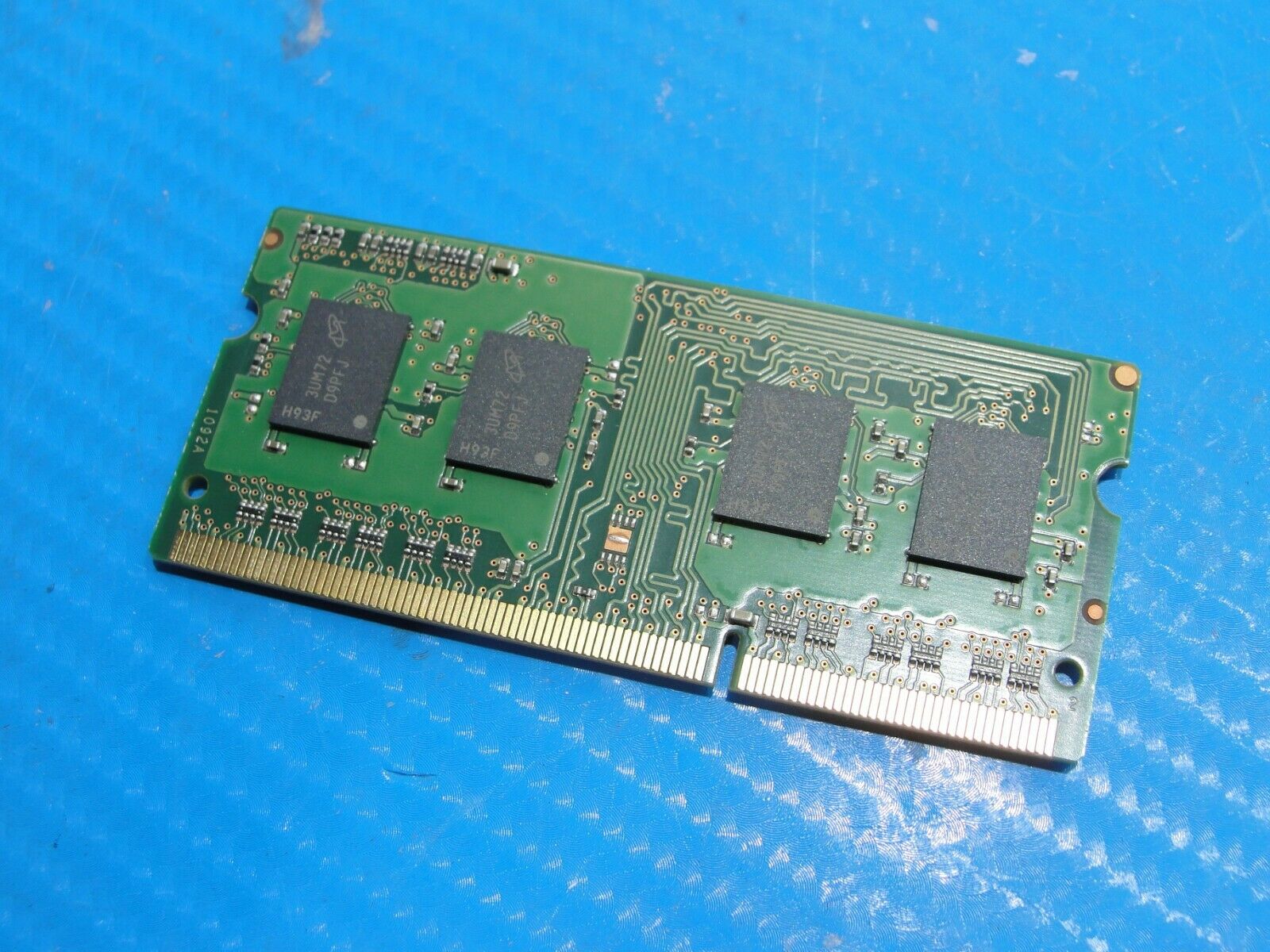 Dell 15.6 15R-5537 Micron SO-DIMM RAM Memory 2GB PC3L-12800S MT8KTF25664HZ-1G6M1 Micron