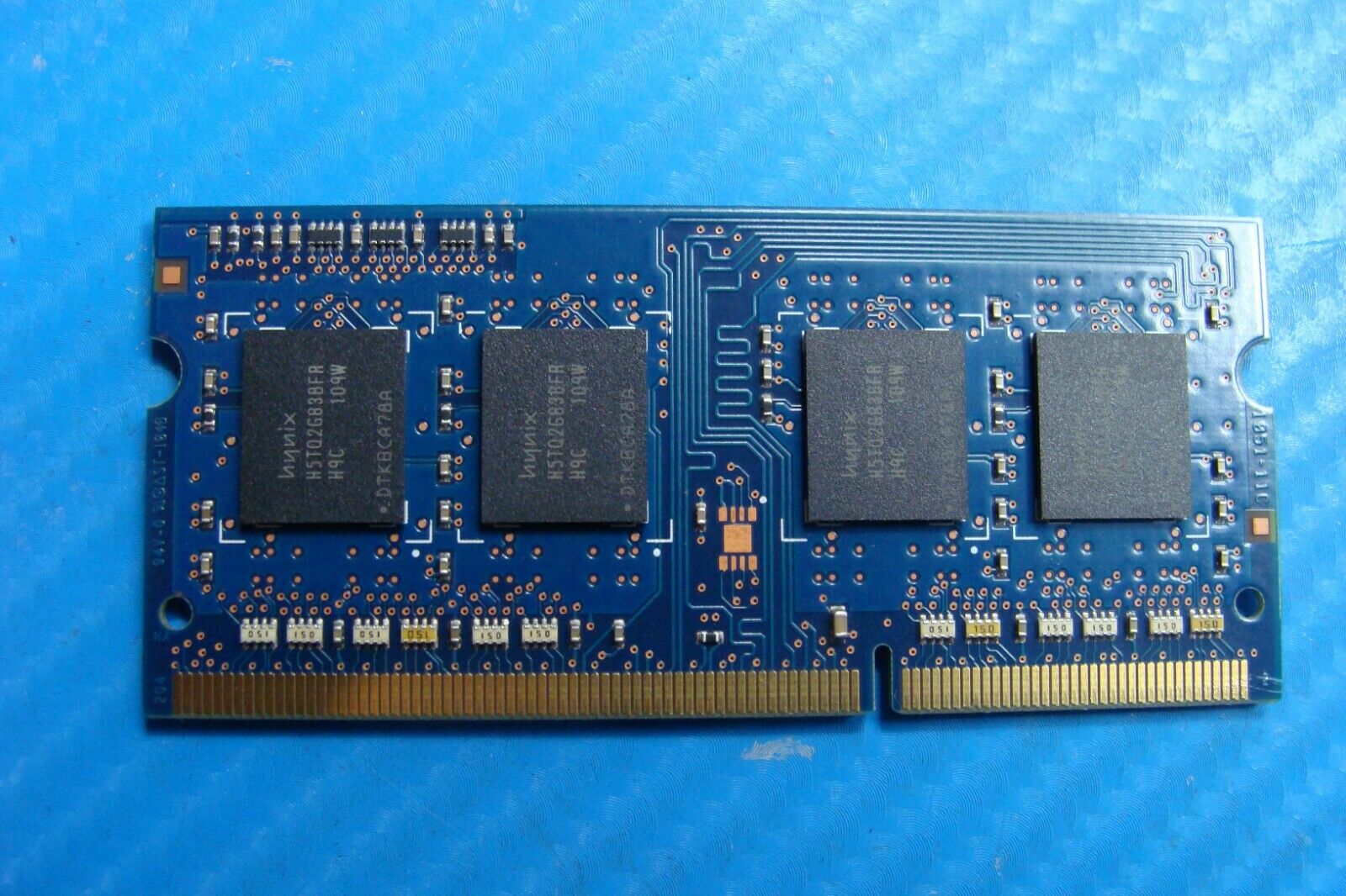 MacBook Pro A1278 Hynix 2Gb Memory RAM SO-DIMM pc3-10600s hmt325s6bfr8c-h9 