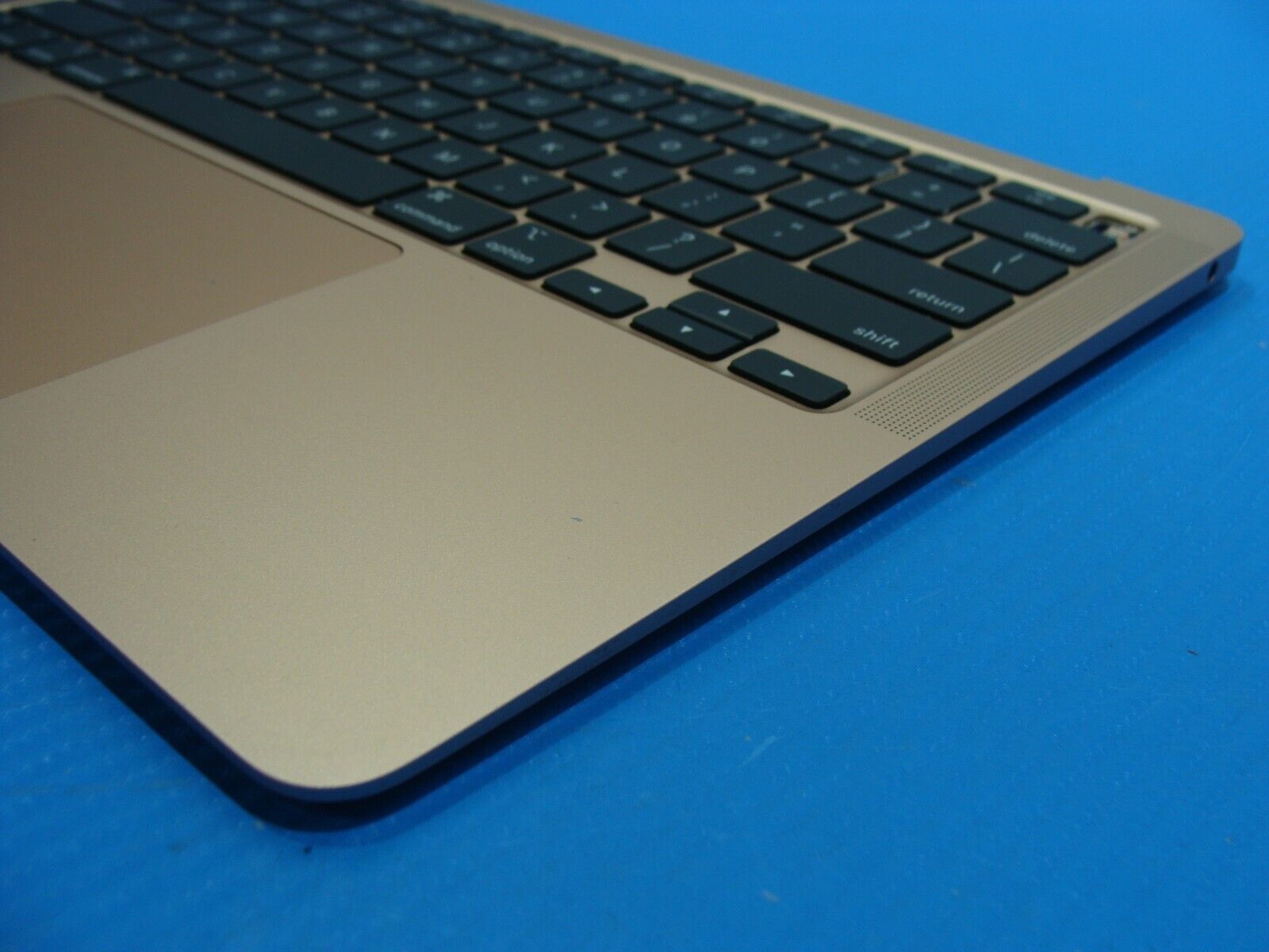 MacBook Air A2337 13