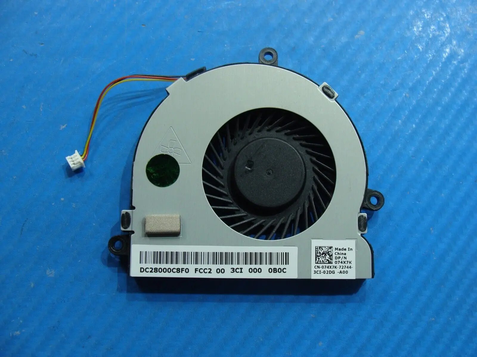 Dell Inspiron 17.3” 5737 Genuine Laptop CPU Cooling Fan 74X7K DC28000C8F0