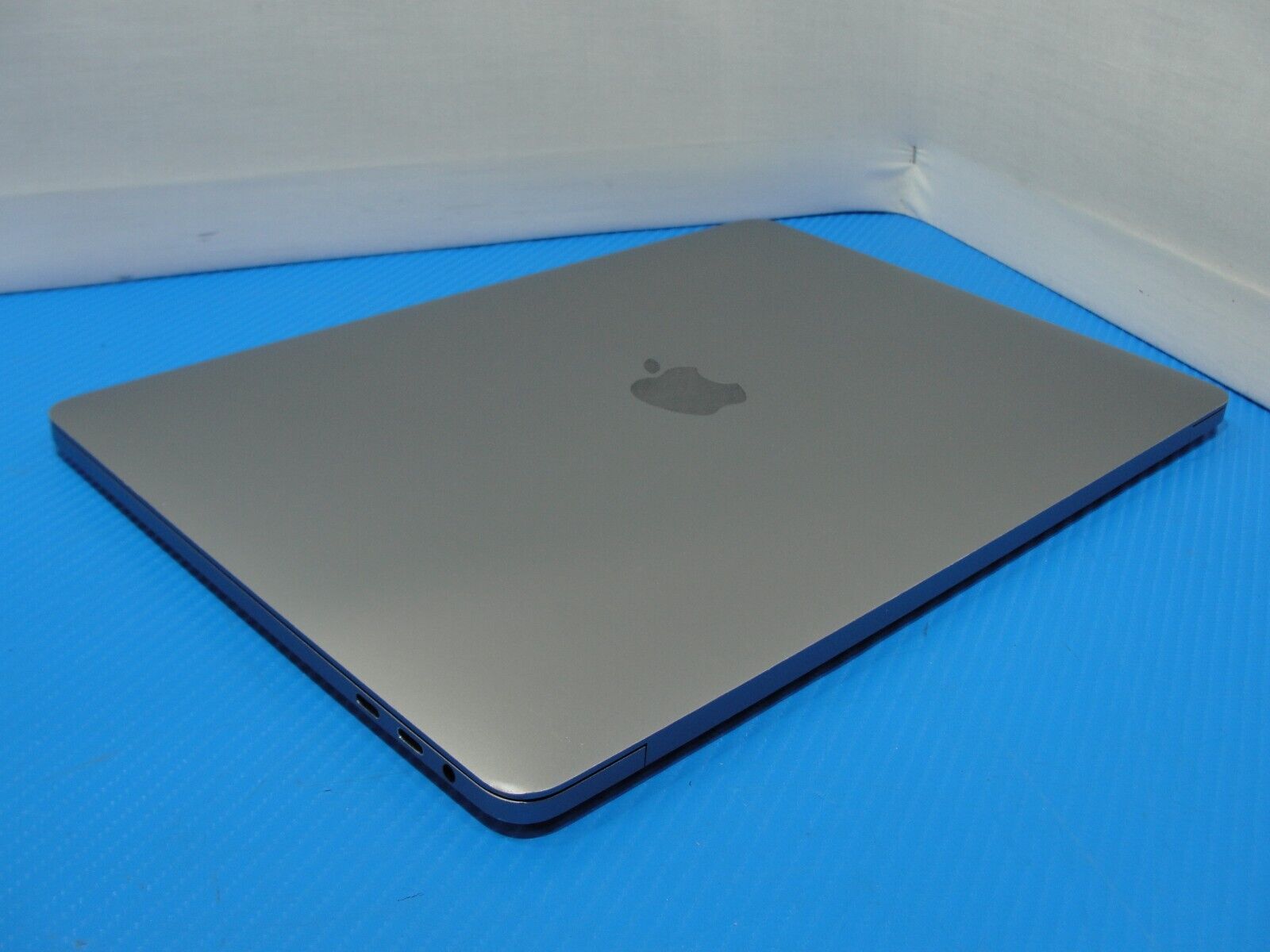 Apple MacBook Pro 13