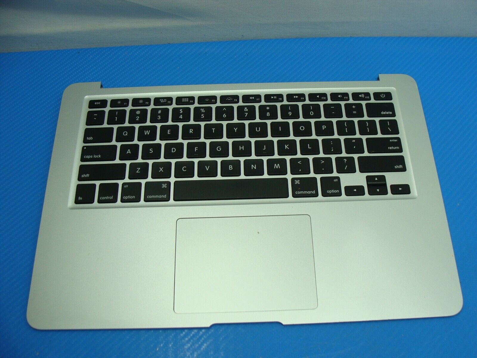Macbook Air 13” A1466 Mid 2017 MQD32LL Top Case w/BL Keyboard TrackPad 661-7480