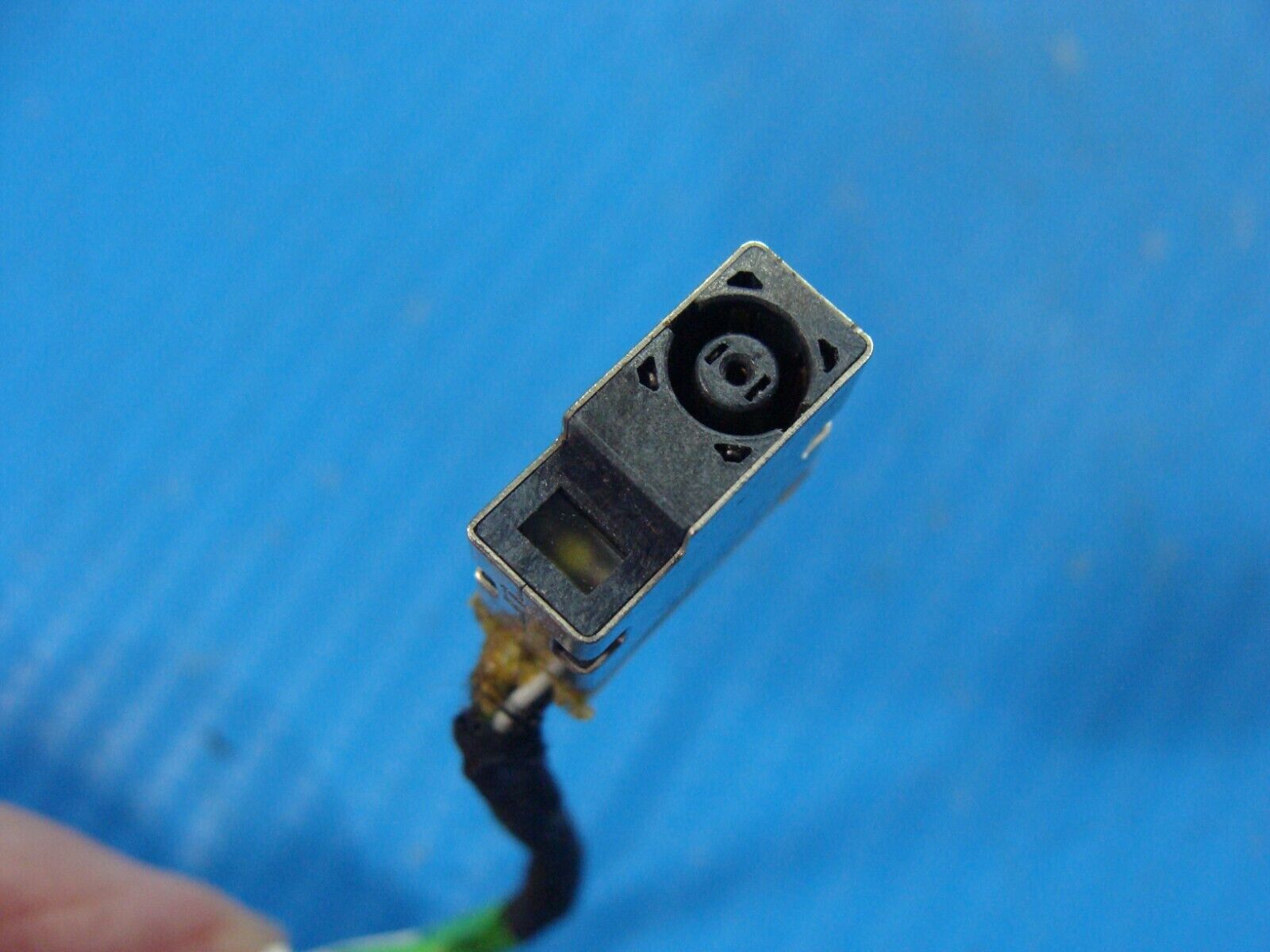 HP 14” 14-cf1015cl Genuine Laptop DC IN Power Jack w/Cable 799735-T51