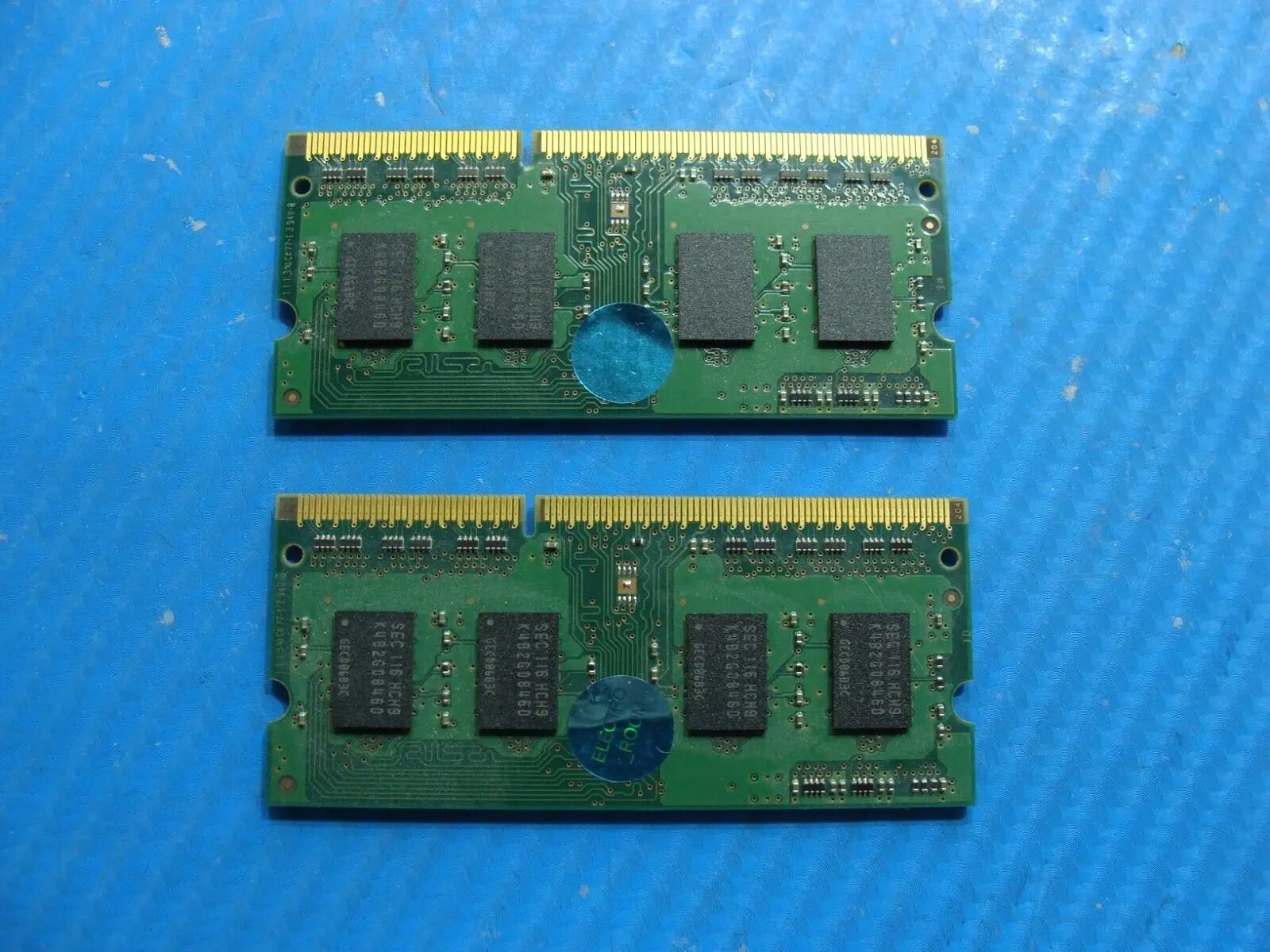 Apple A1278 MC700LL/A Samsung 2GB 1Rx8 Memory RAM PC3-10600S M471B5773DH0-CH9