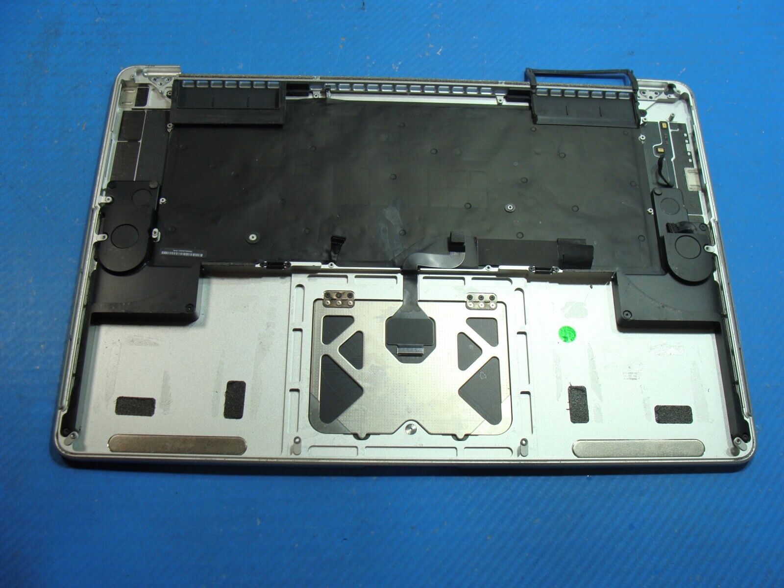 MacBook Pro 15 A1398 Mid 2014 MGXA2LL/A Top Case NO Battery w/Speakers 661-8311