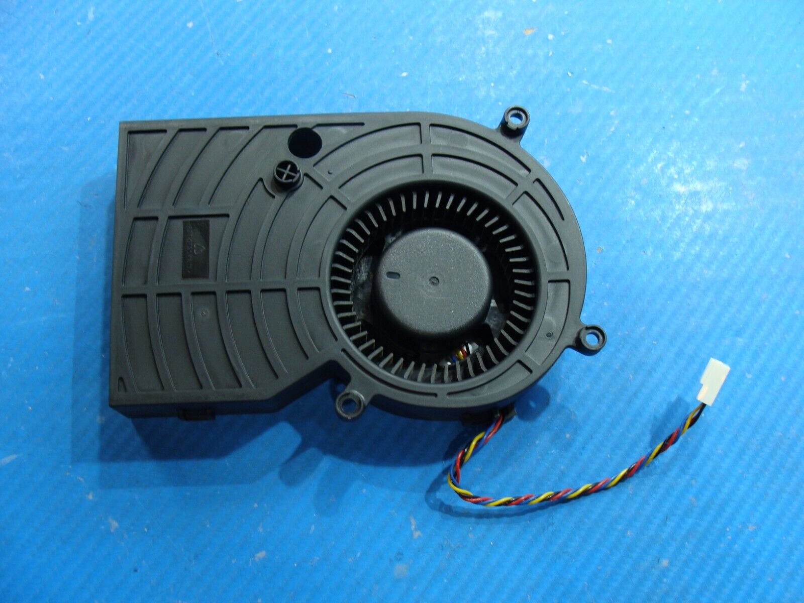 Dell OptiPlex 3050 Genuine Desktop CPU Cooling Fan 7D86K