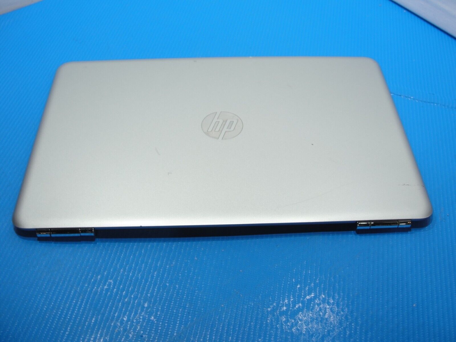 HP Pavilion 15-au123cl 15.6