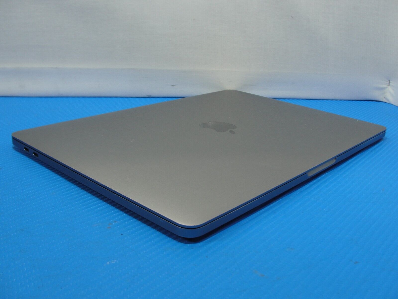 Apple MacBook Pro 13