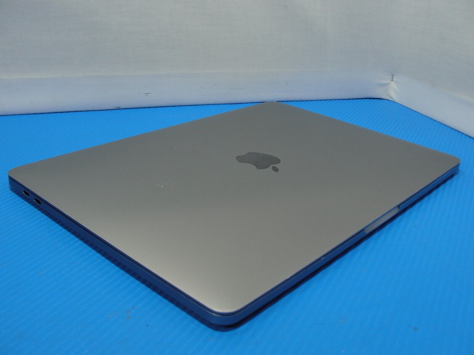 Apple MacBook Pro 13