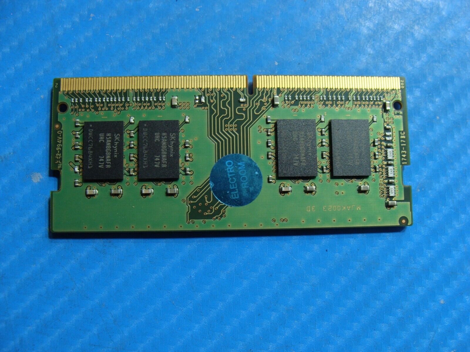 Dell 15 5567 So-Dimm SK Hynix 8GB 1Rx8 Memory RAM PC4-2400T HMA81GS6AFR8N-UH