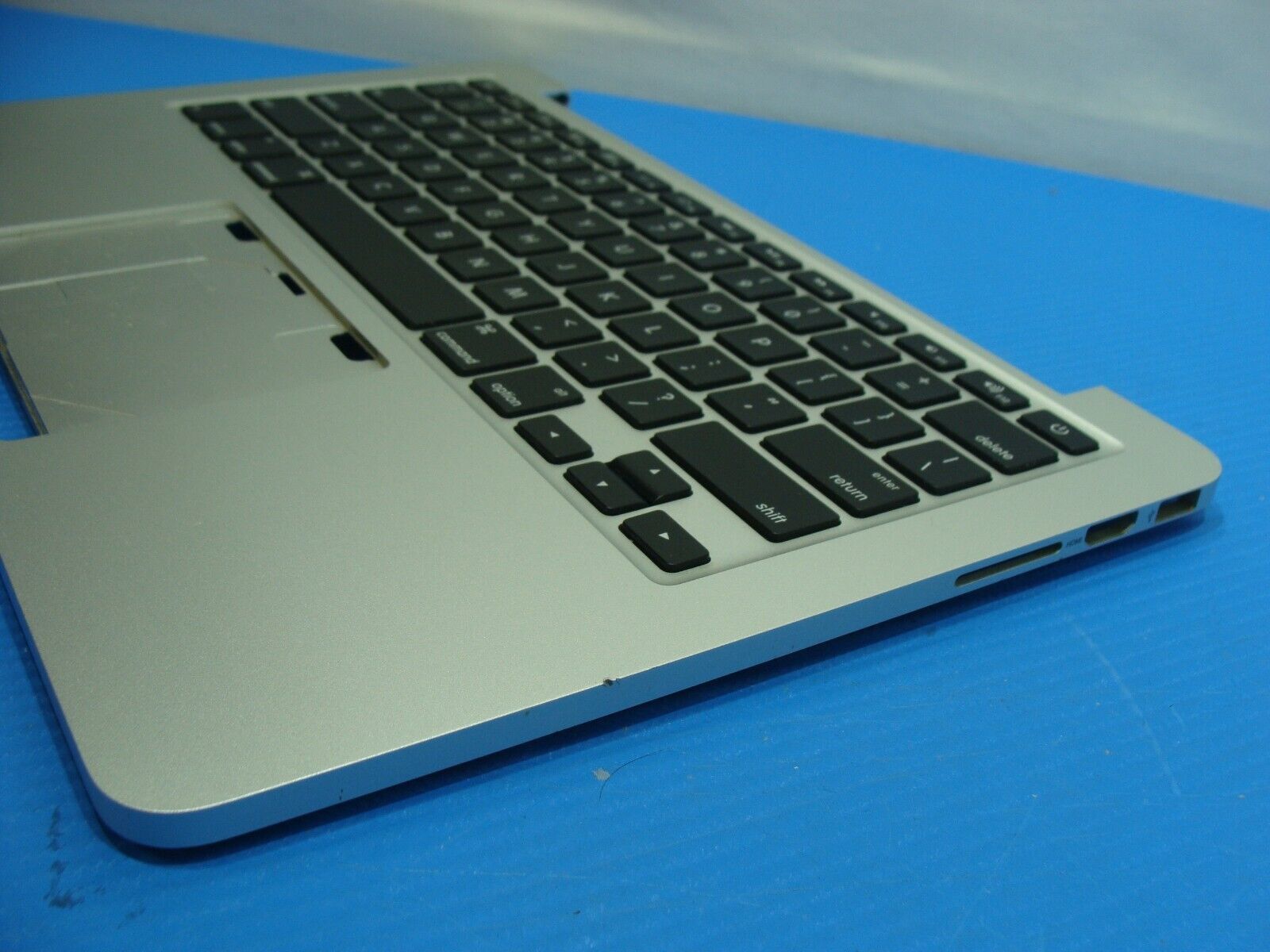 MacBook Pro 13 A1425 2013 ME662LL/A Top Case w/BL Keyboard NO Battery 661-7016