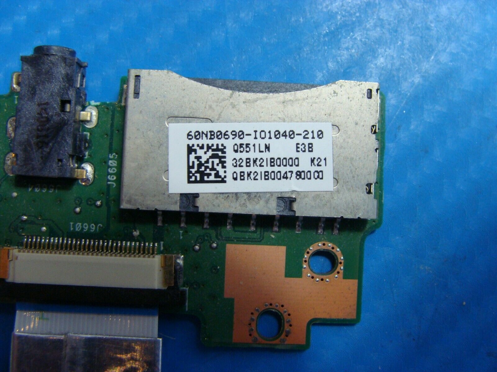 Asus Q551LN-Series 15.6