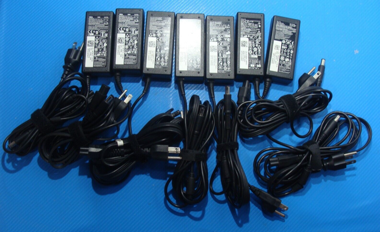 Dell Original Inspiron Laptop Charger 65W  19.5v 3.34a  LA65NS2-01  7.4mm*5.0