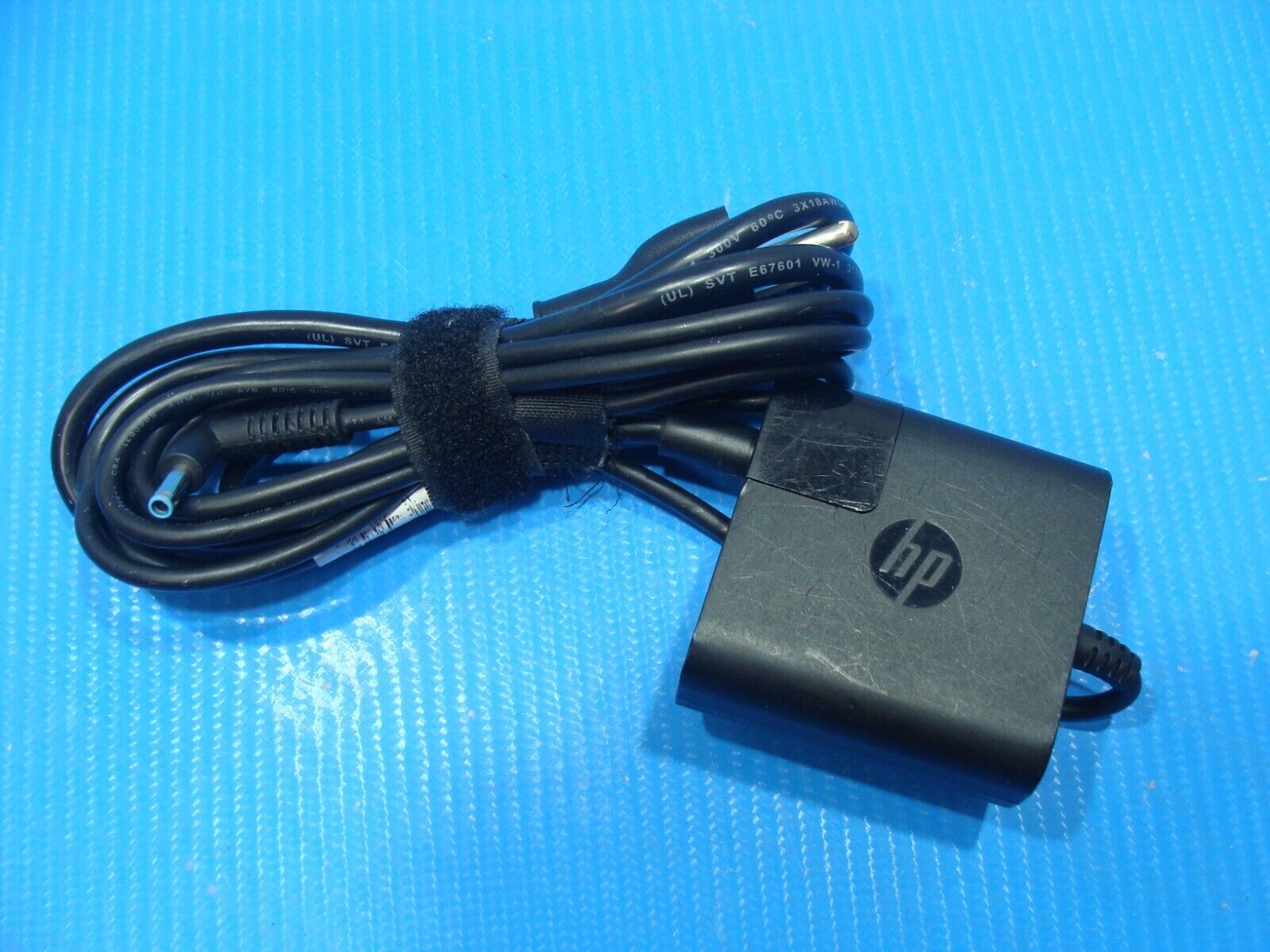 Genuine HP 854116-850 853490-001 19.5V 2.31A  AC Power Adapter Charger 45W