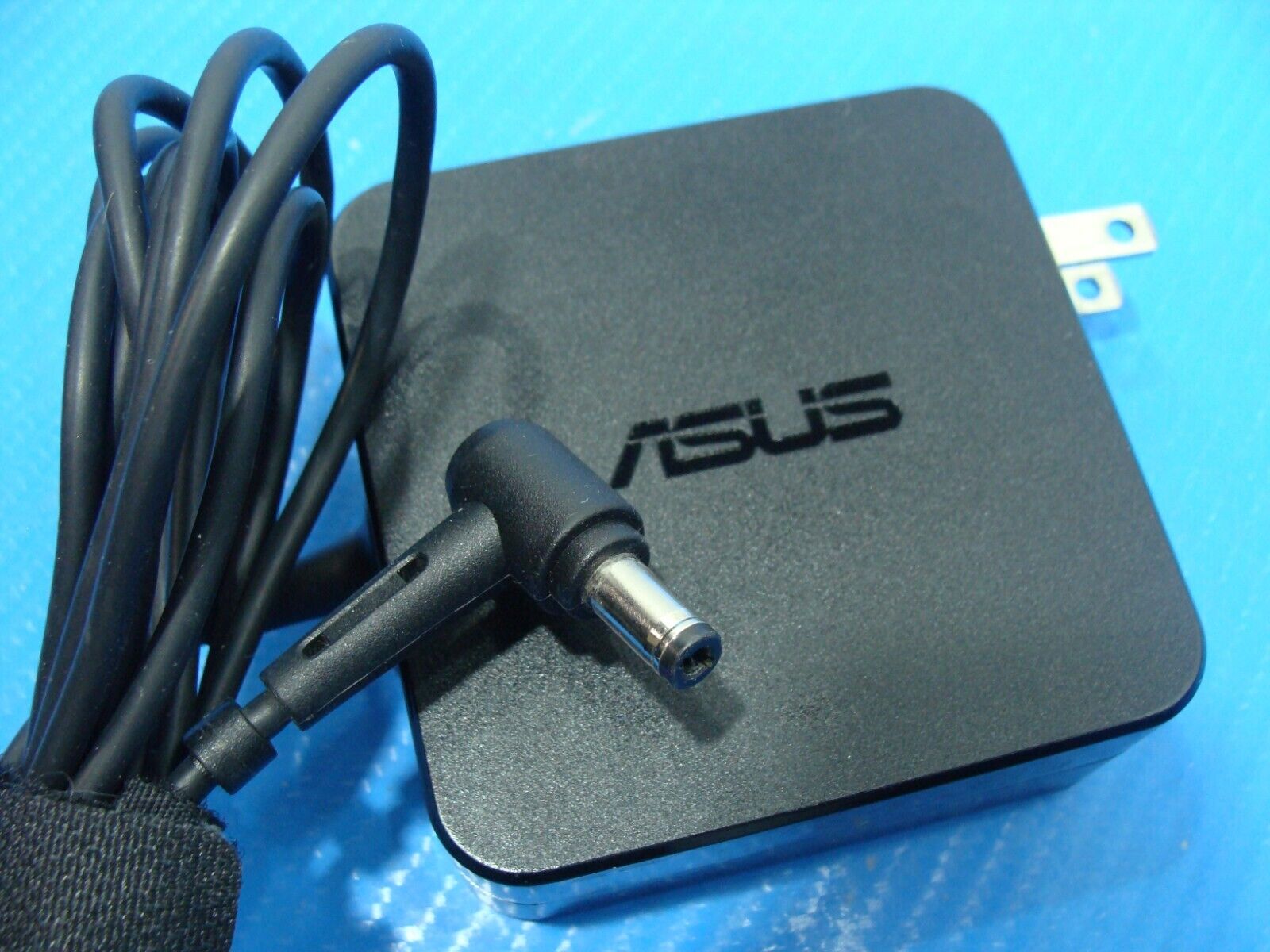 65W ASUS AC Adapter Charger 5.5mm*2.5mm EXA1208UH AD887320 PA-1650-93 W15-065N1A