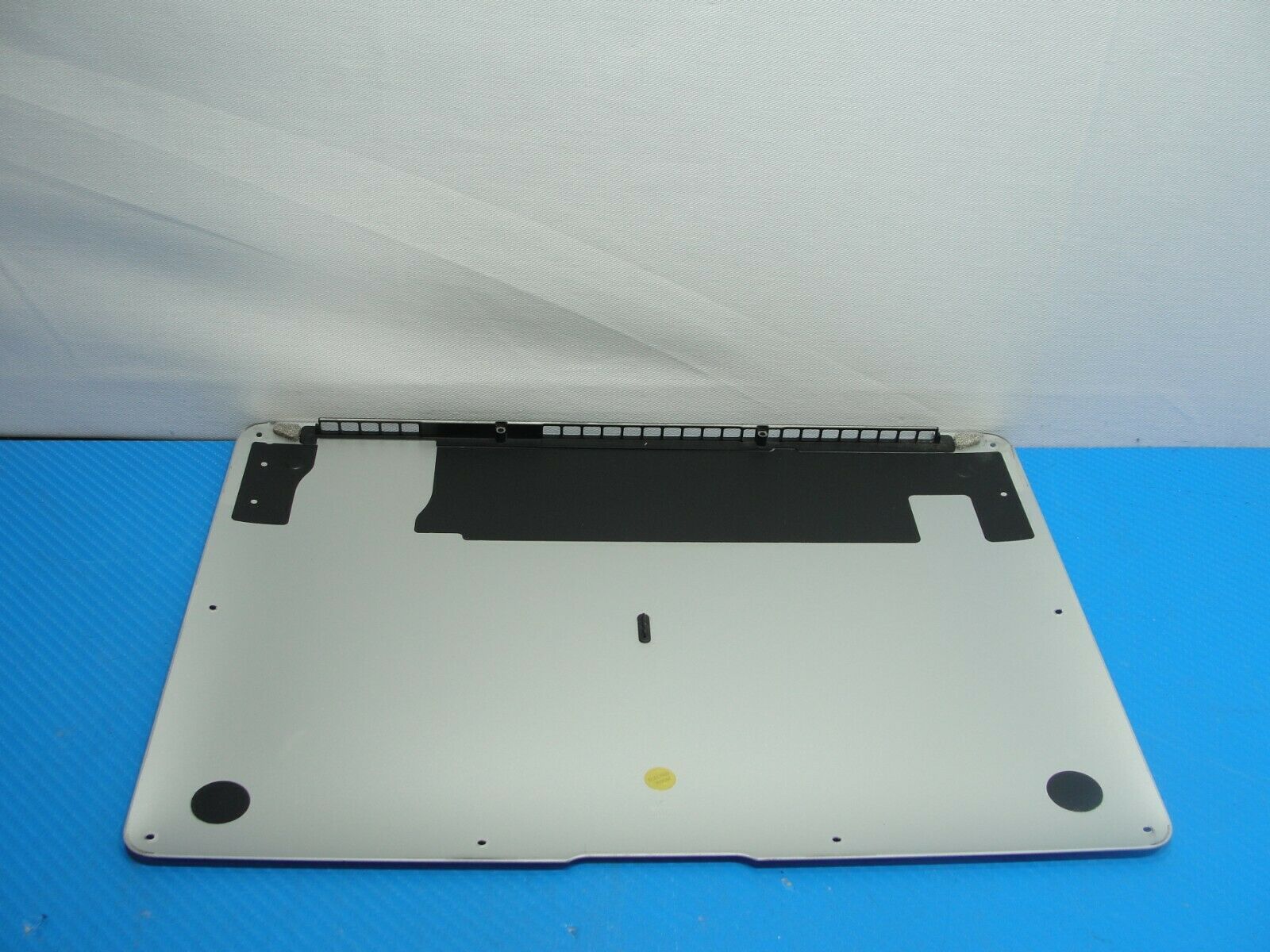 MacBook Air A1466 Mid-2013 MD760LL/B Silver Bottom Case 923-0443 604-7803-A - Laptop Parts - Buy Authentic Computer Parts - Top Seller Ebay