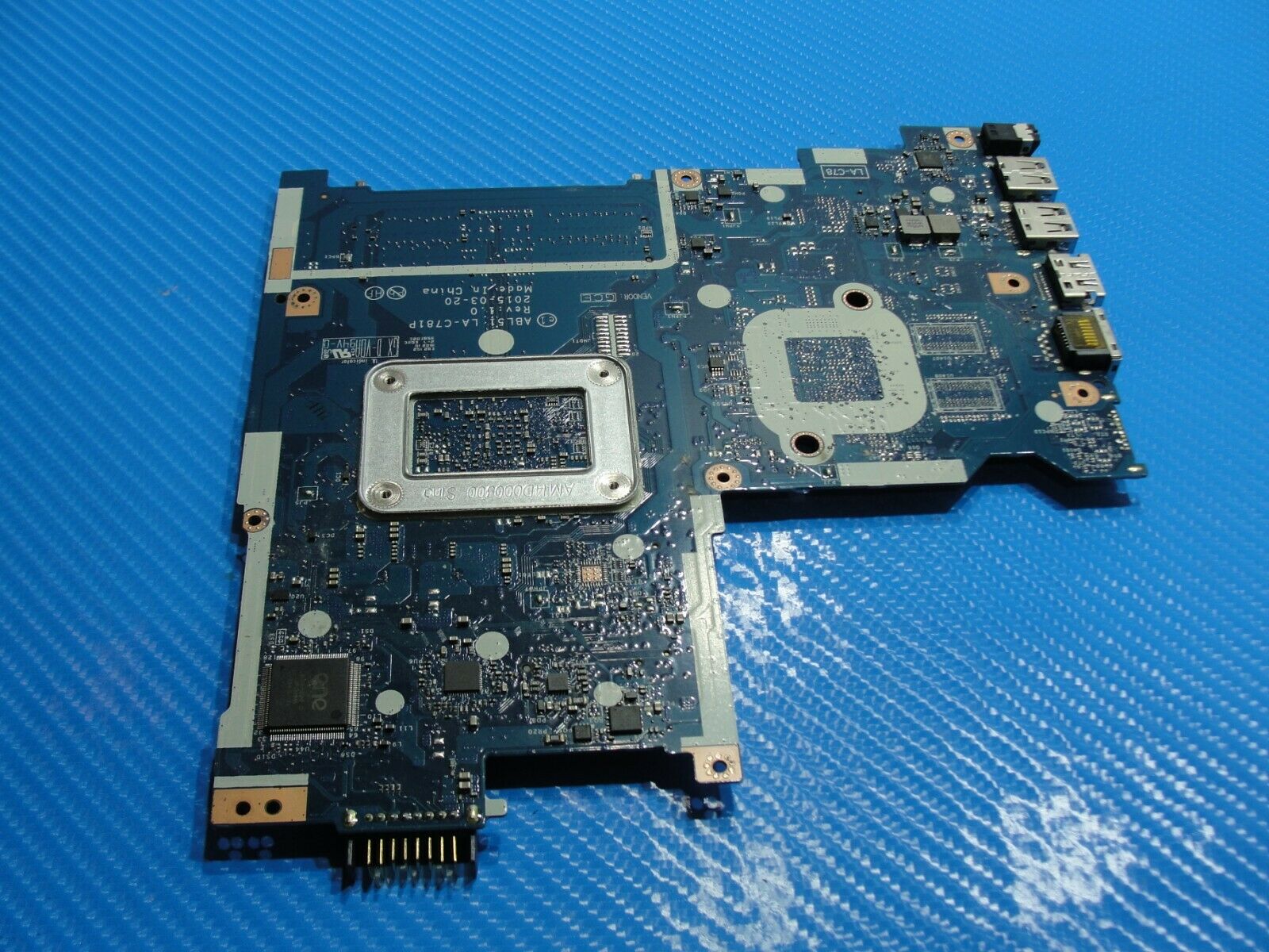 HP 15-af131dx 15.6