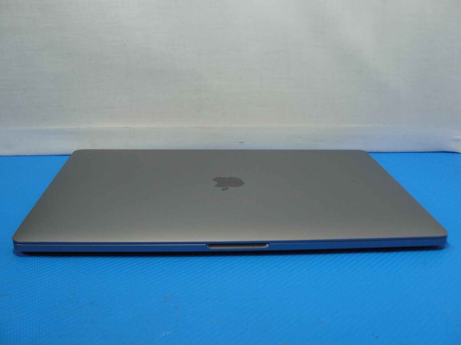 Apple MacBook Pro 16