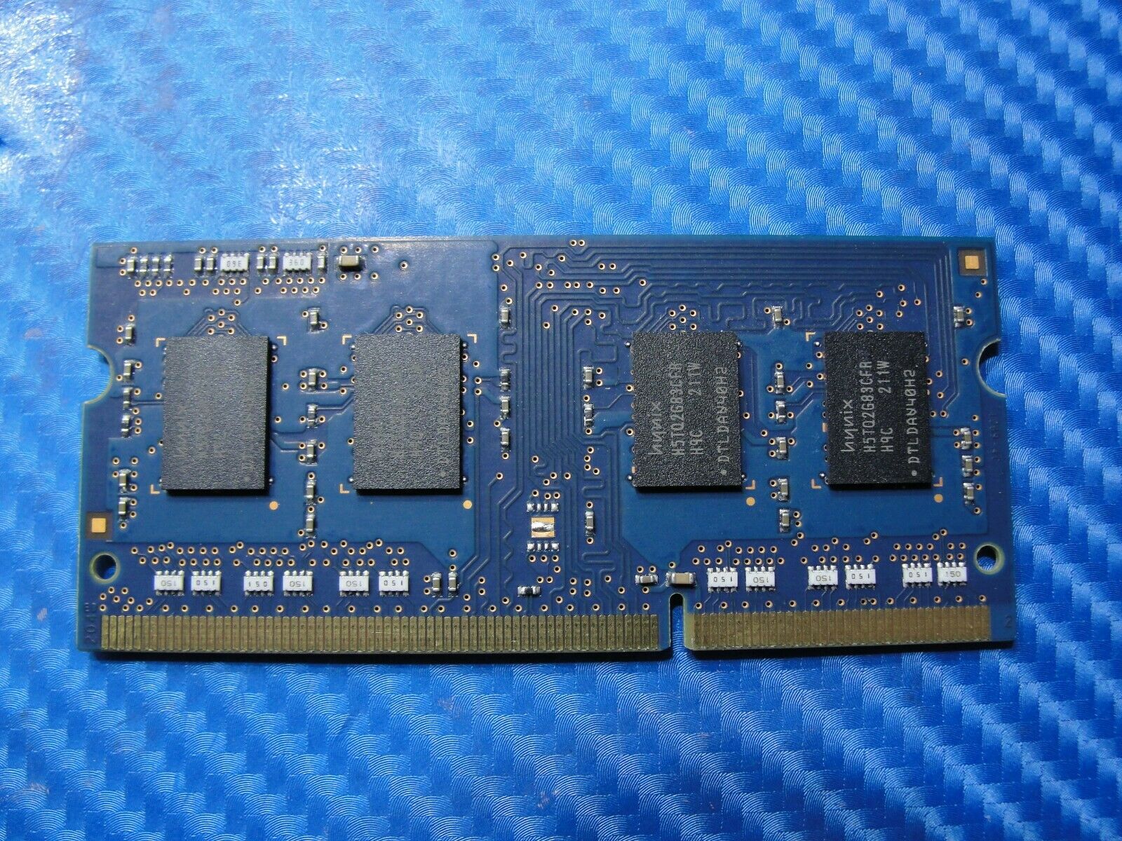 MacBook Pro A1278 Hynix 2GB 1Rx8 PC3-10600S SO-DIMM Memory RAM HMT325S6CFR8C-H9 Hynix