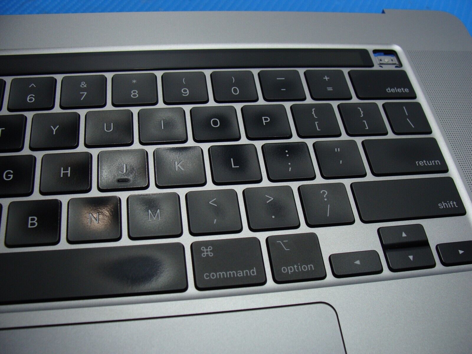 MacBook Pro 16