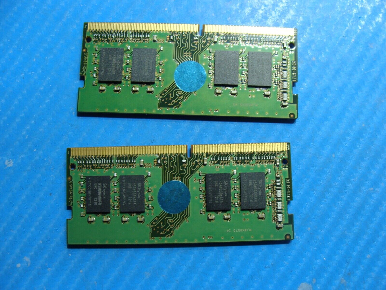 Dell 15 9560 SK Hynix 16GB (2x8GB) PC4-2400T Memory RAM SO-DIMM HMA81GS6AFR8N-UH