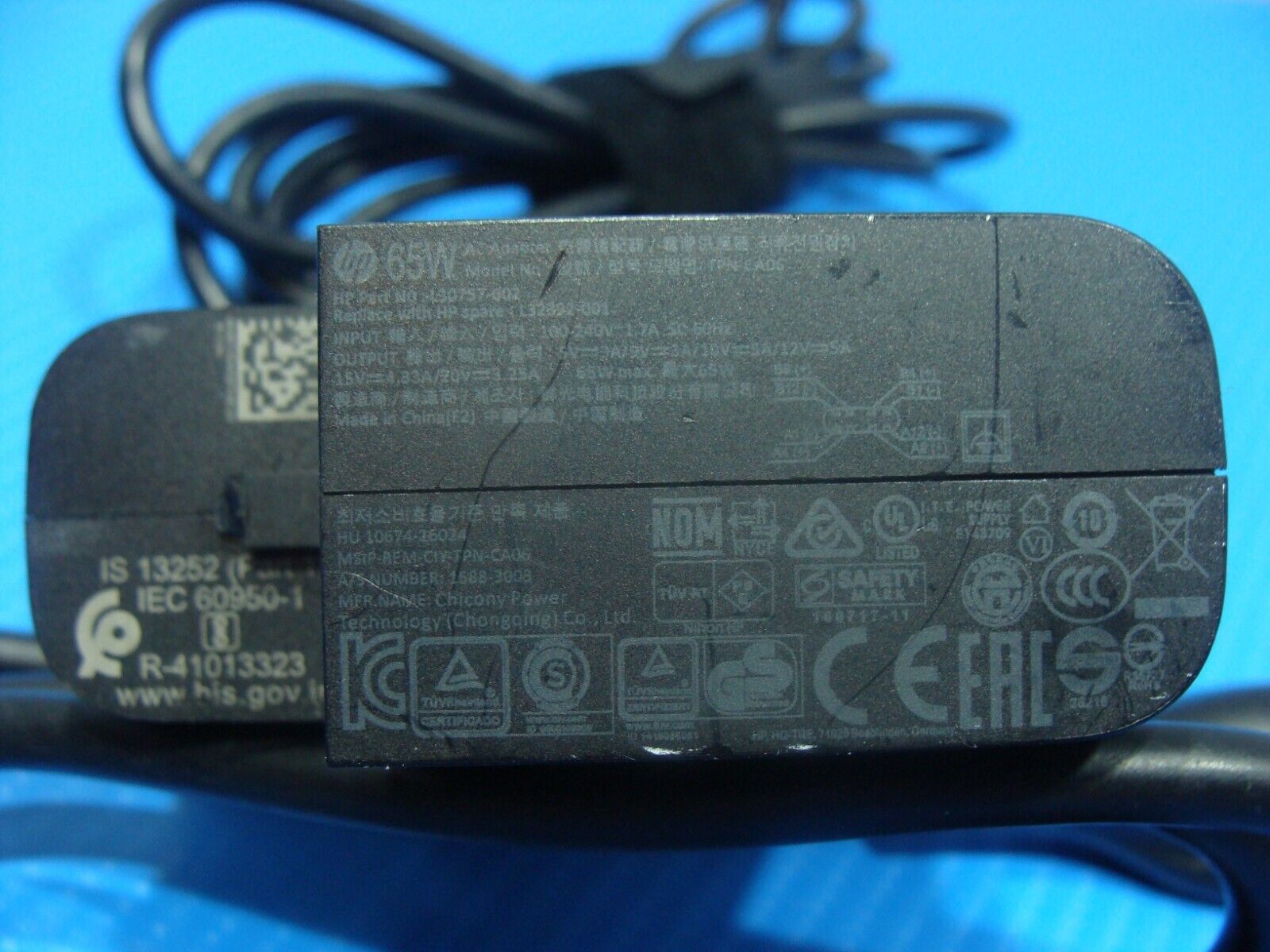 Genuine HP  65W USB-C TPN-CA06 AC Power Adapter Charger L30757-002 L32392-001